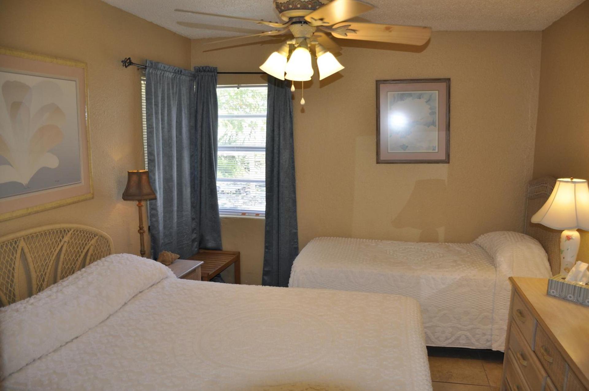Oceanfront Sea Scape Motel photo 14
