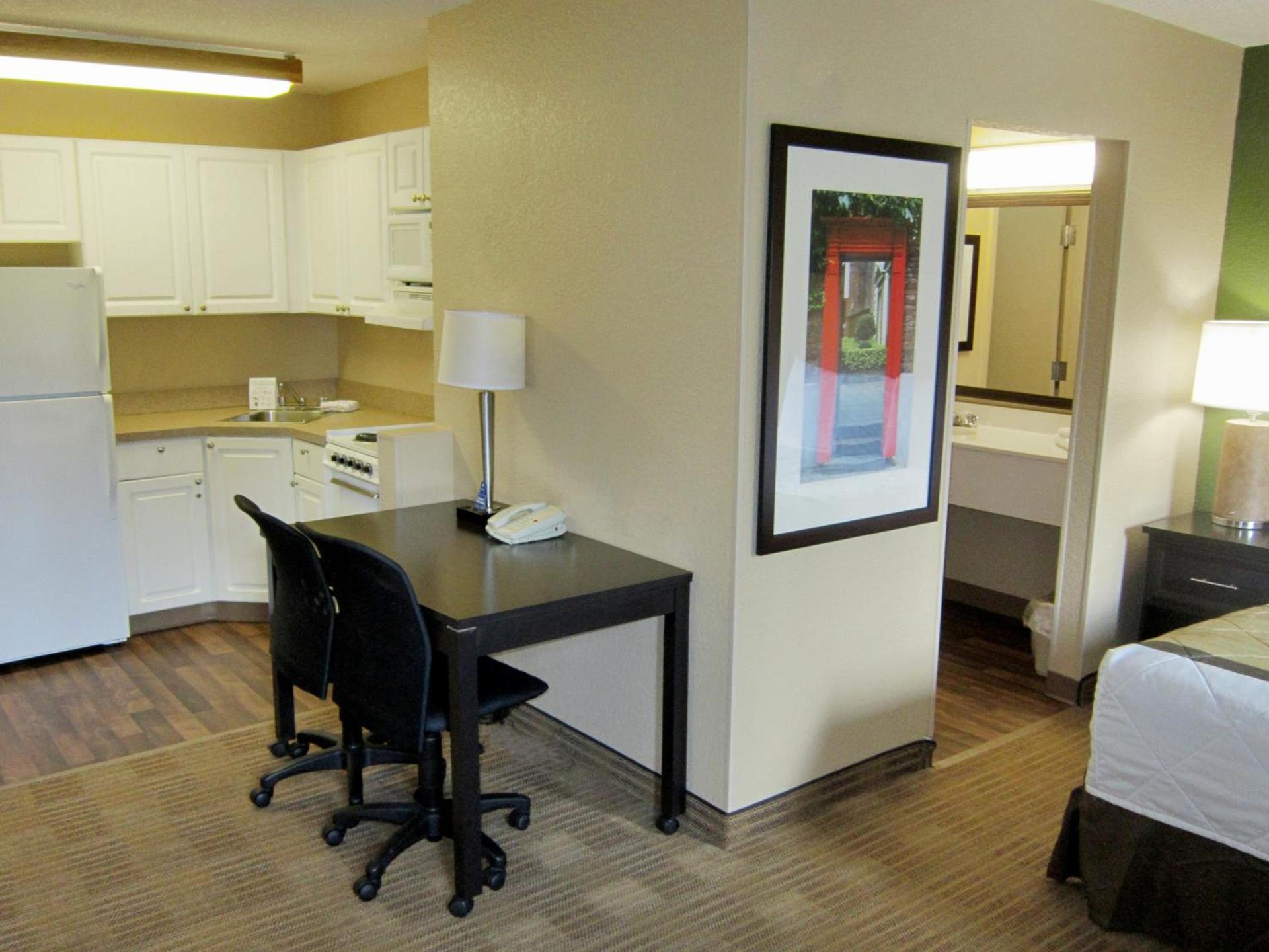 Extended Stay America Suites - Orlando - Maitland - 1776 Pembrook Dr photo 46