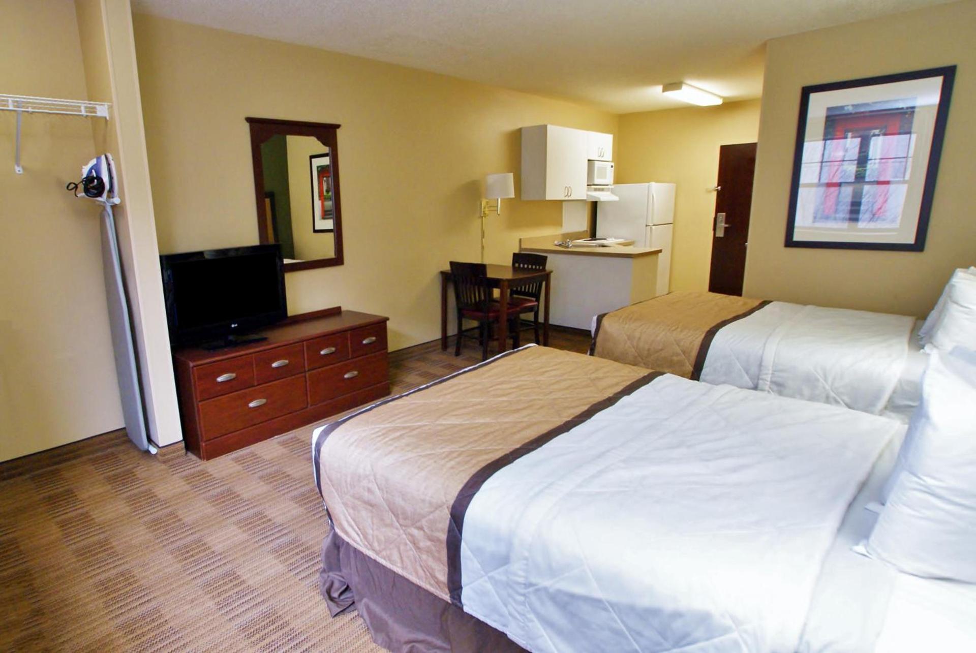 Extended Stay America Suites - Tampa - Airport - Spruce Street photo 13