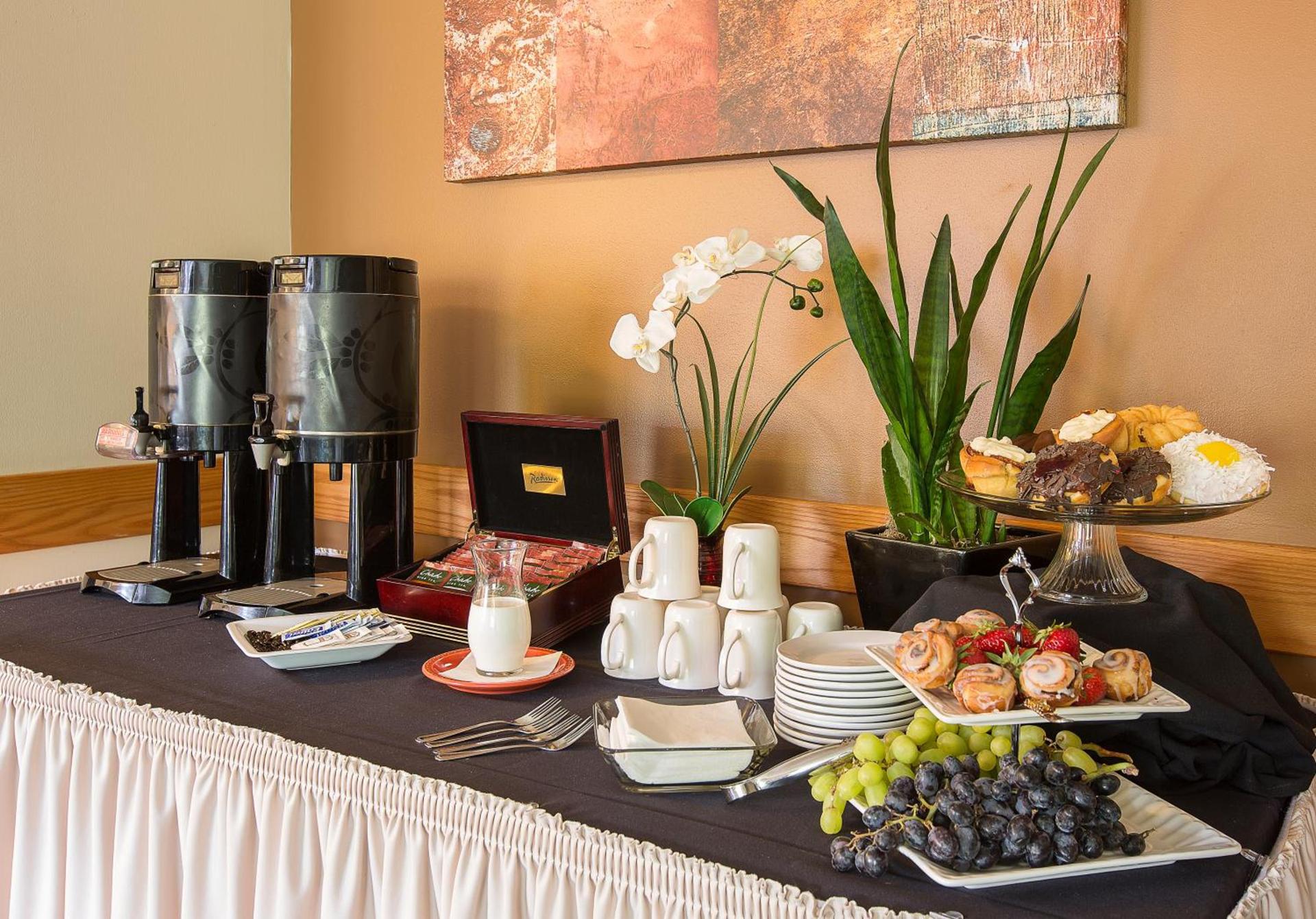 Radisson Hotel Portland Airport photo 76