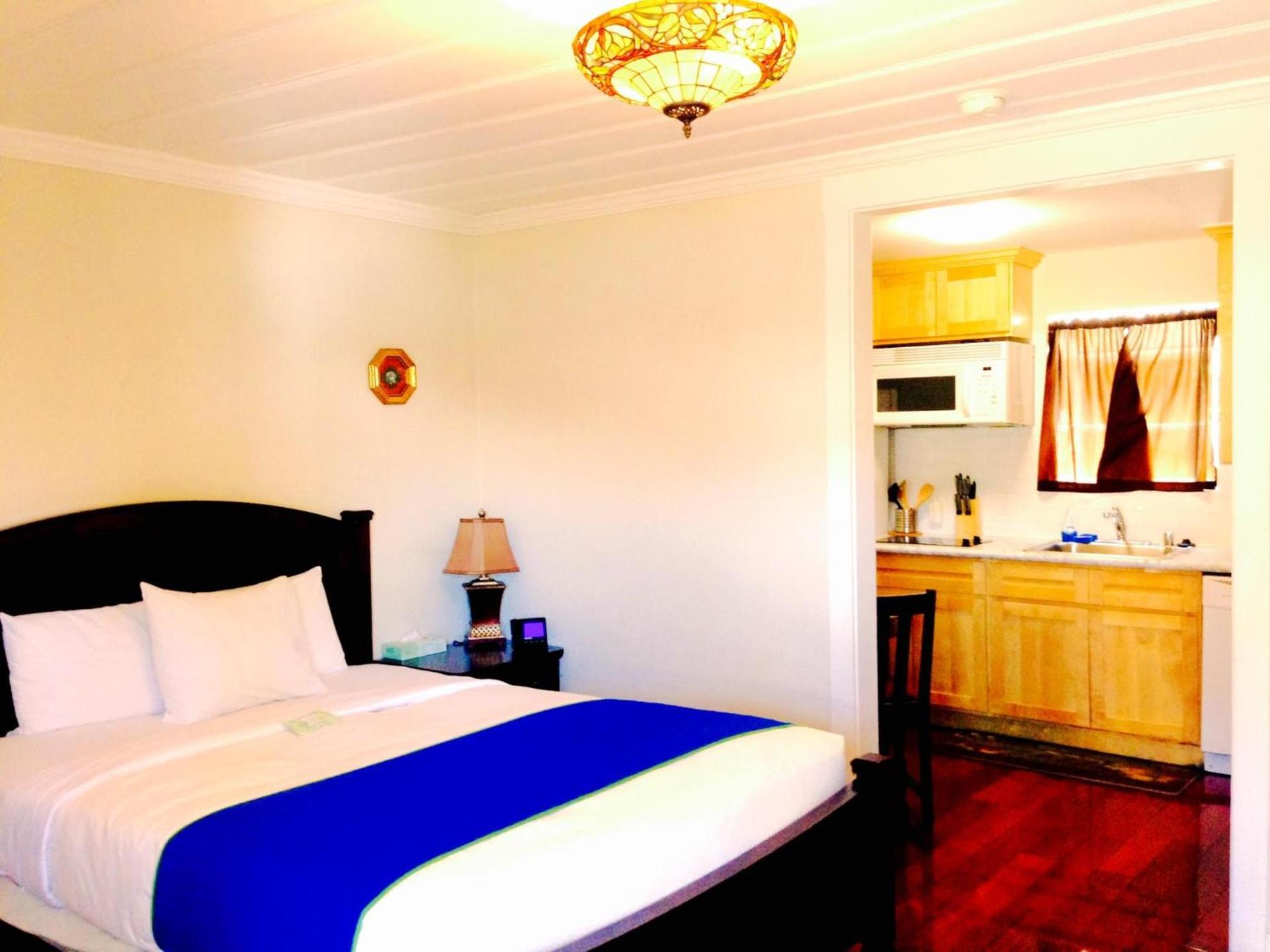 Americas Best Value Inn Royal Carriage photo 29