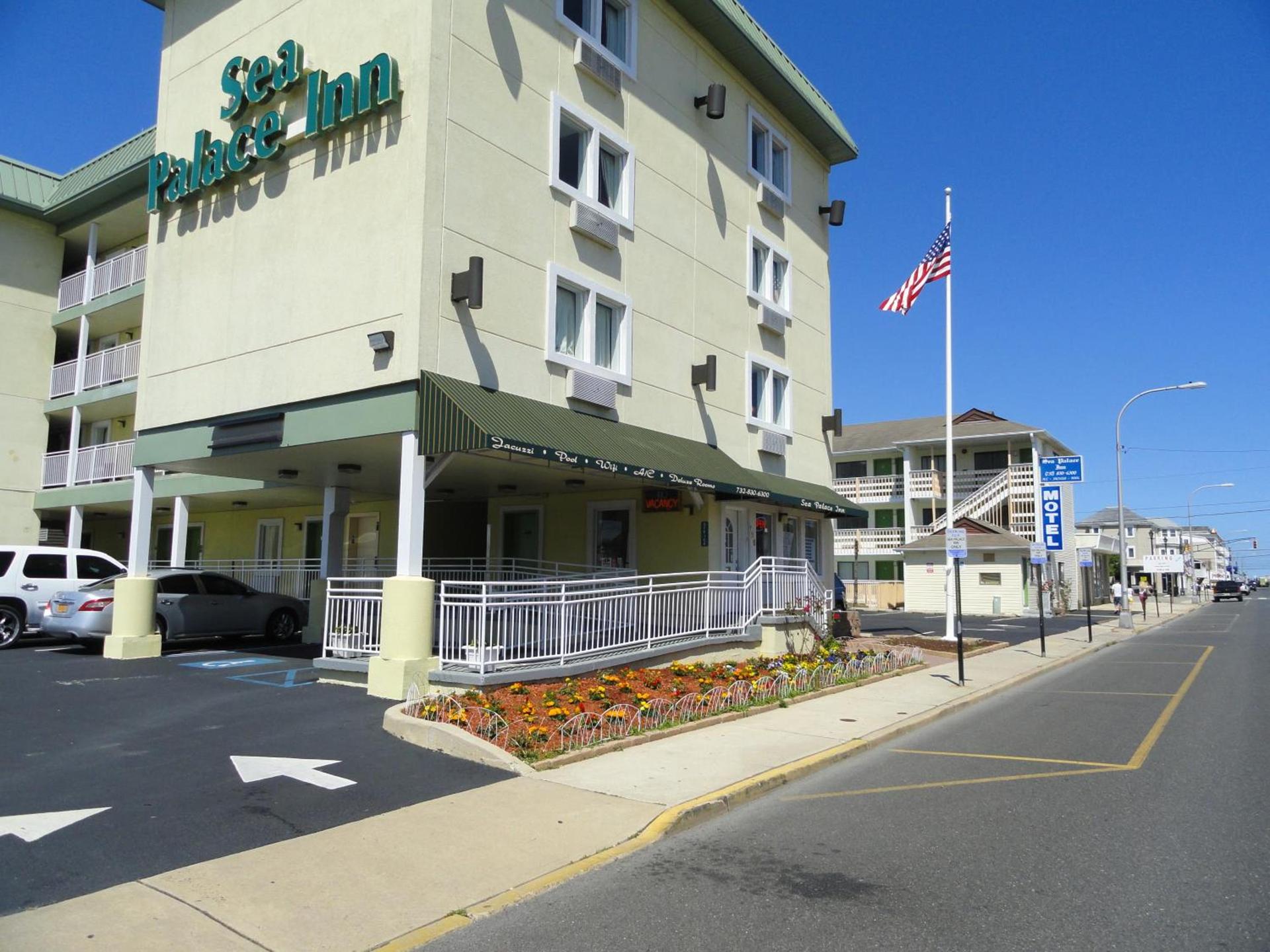 Sea Palace Inn photo 22