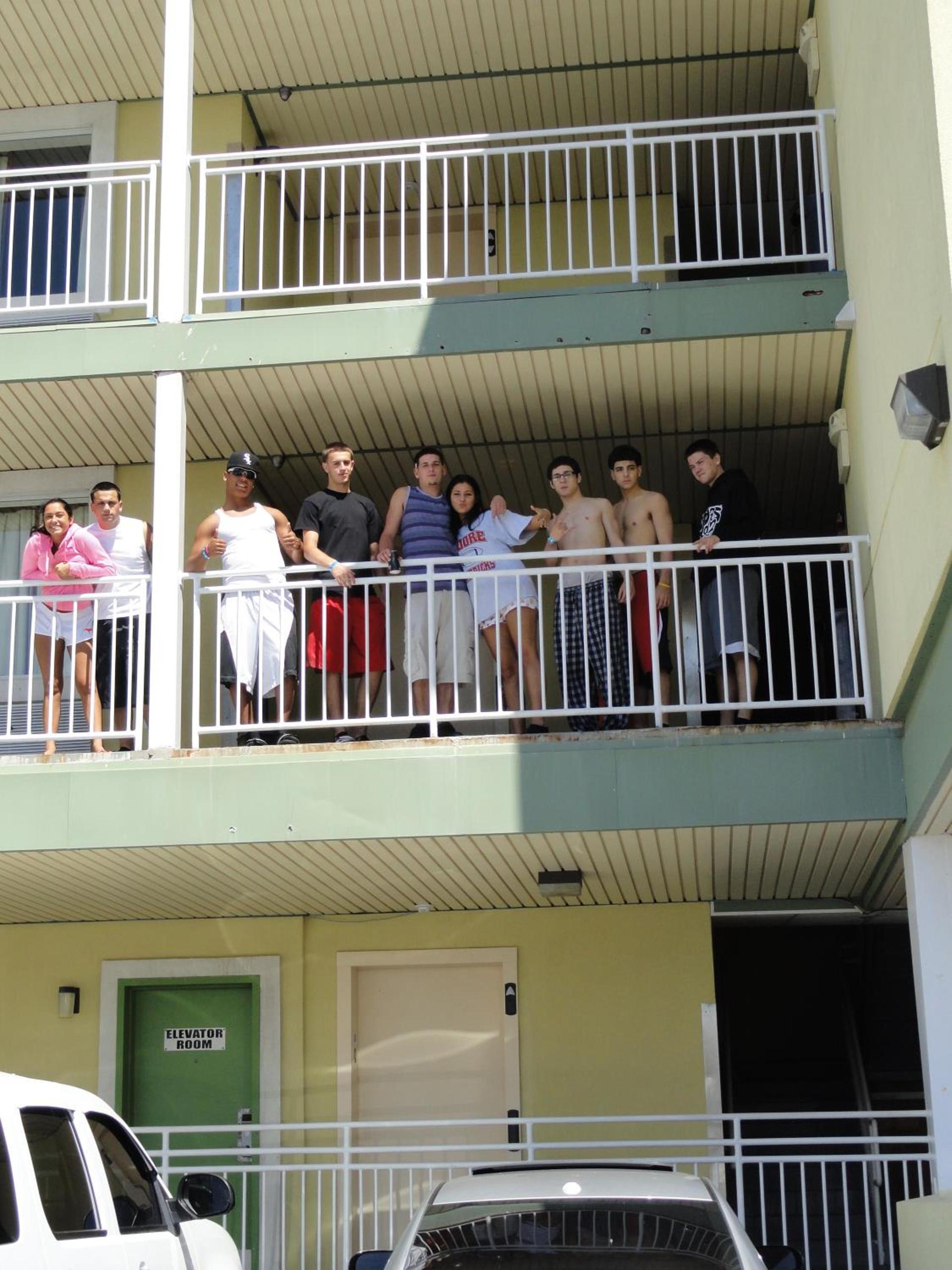 Sea Palace Inn photo 25