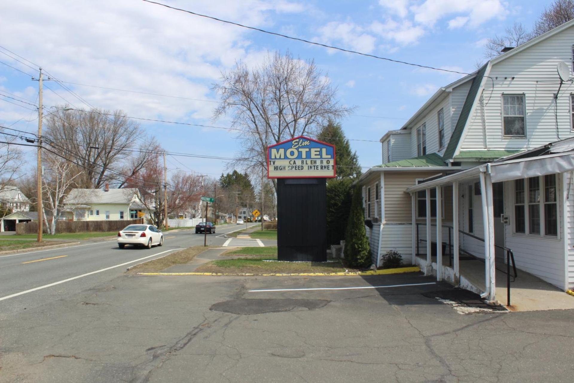 Elm Motel photo 10