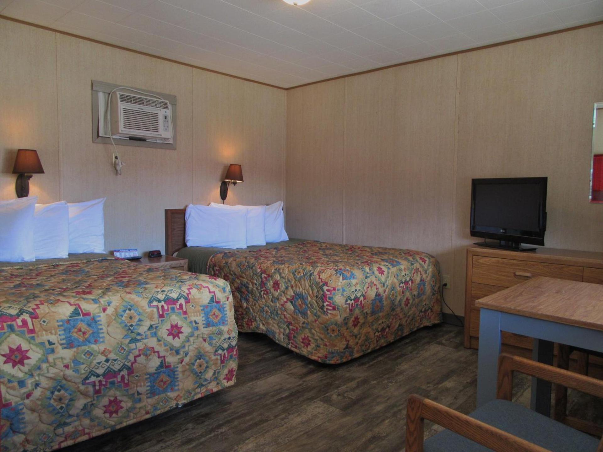 Big Bear Motel photo 35