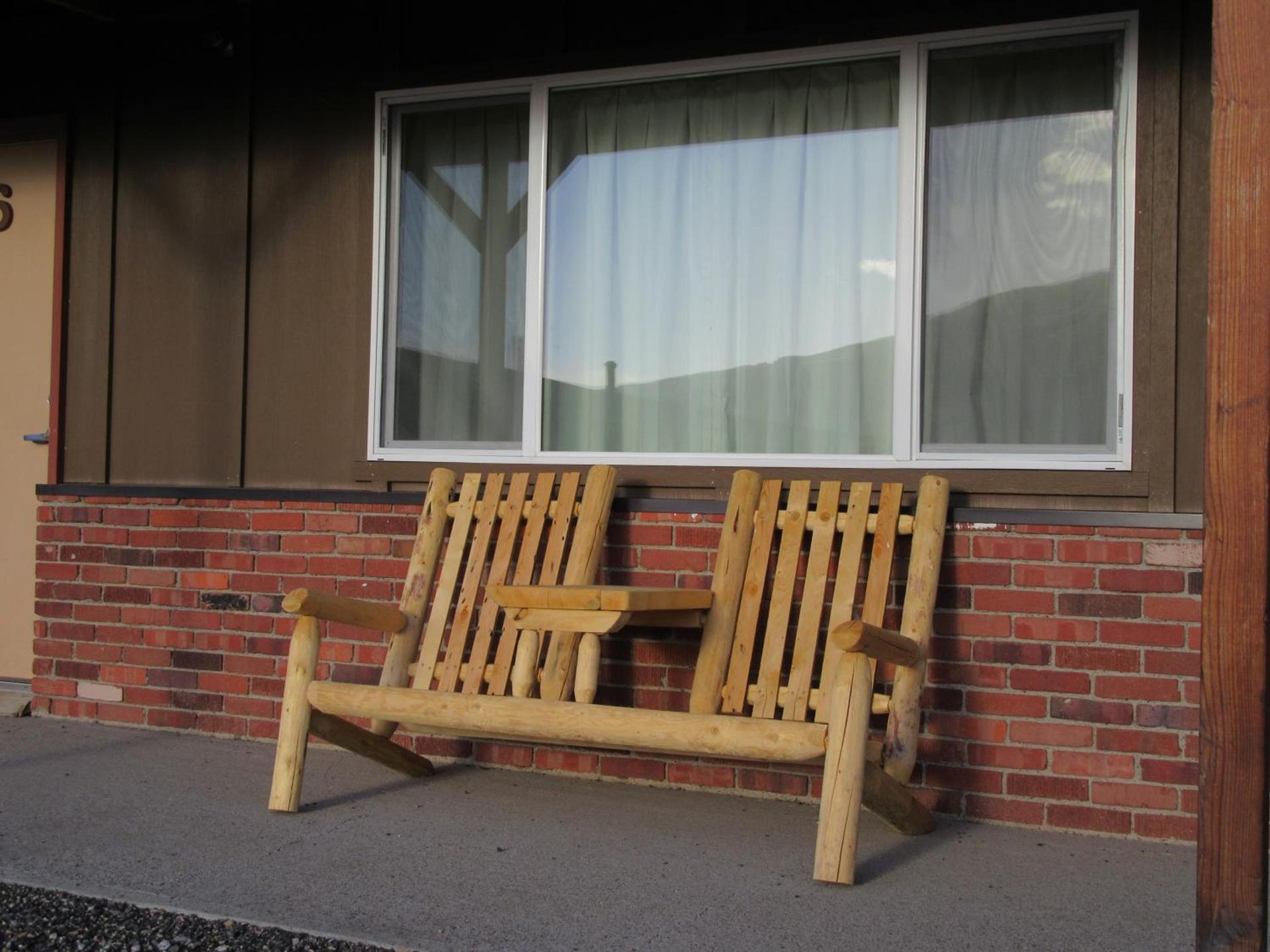 Big Bear Motel photo 32