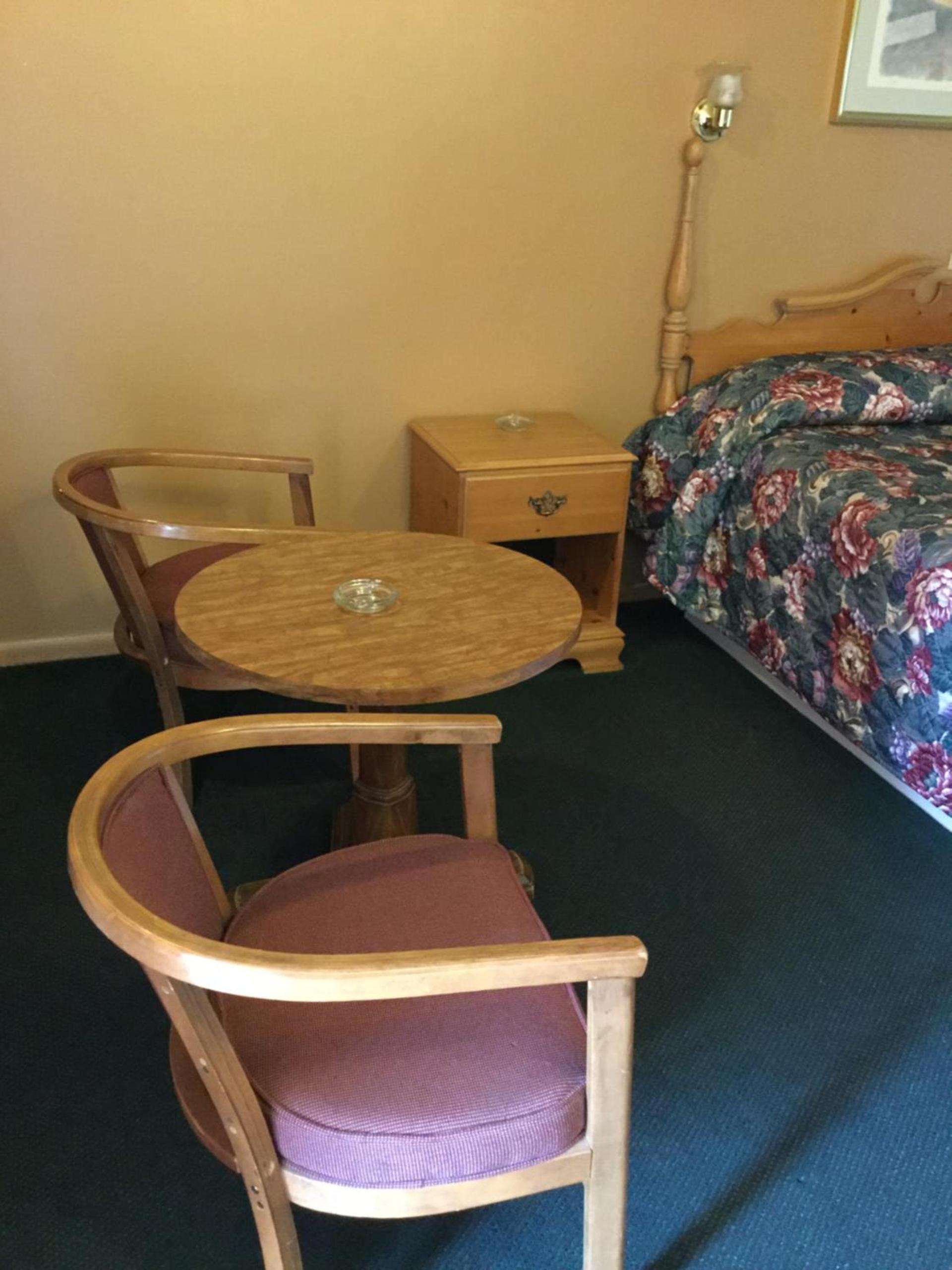 Deluxe Inn photo 4