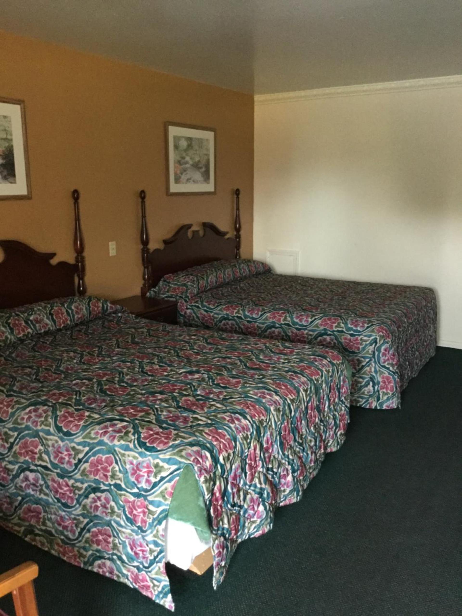 Deluxe Inn photo 5