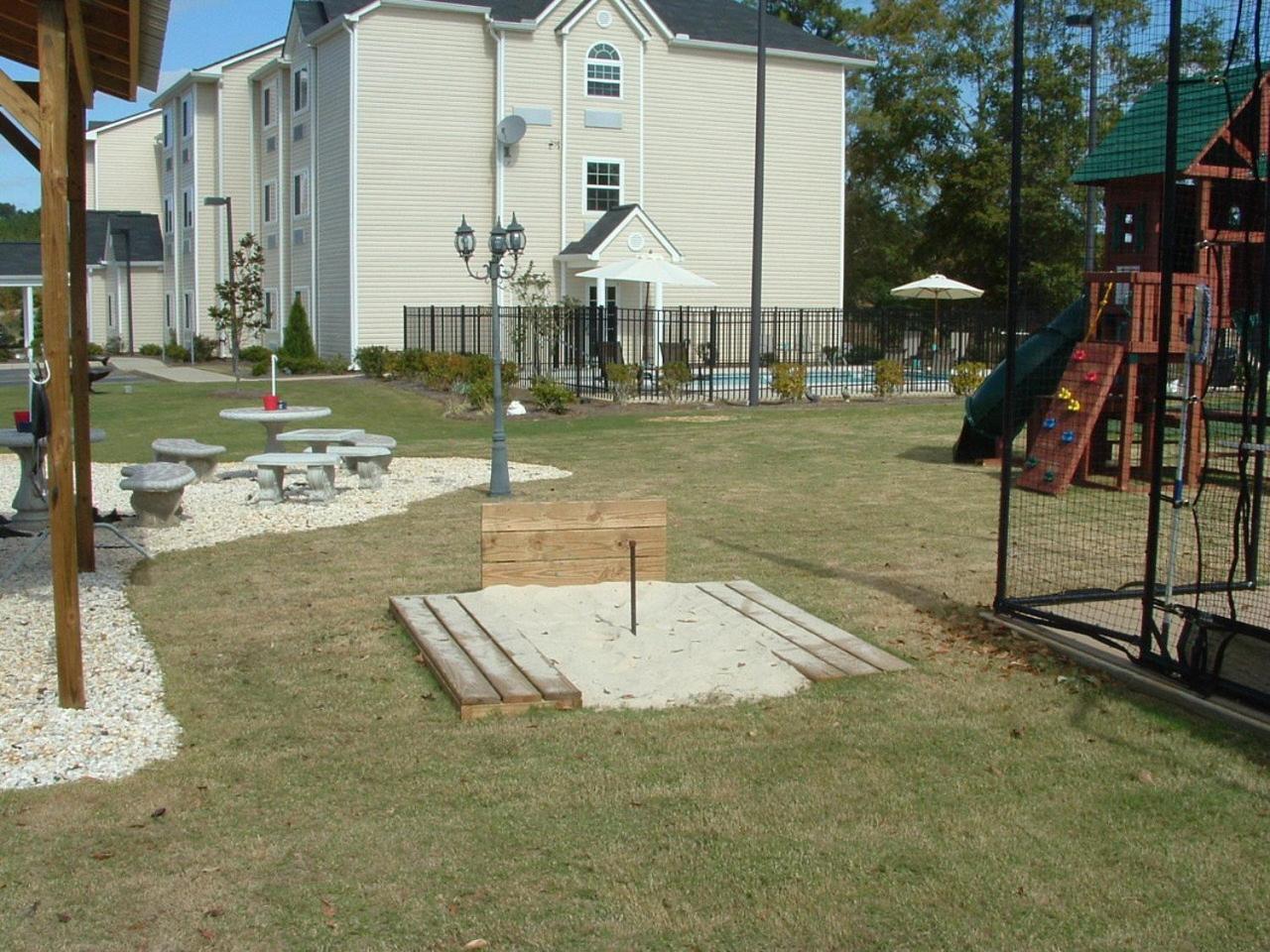 Microtel Inn & Suites by Wyndham Ozark photo 17