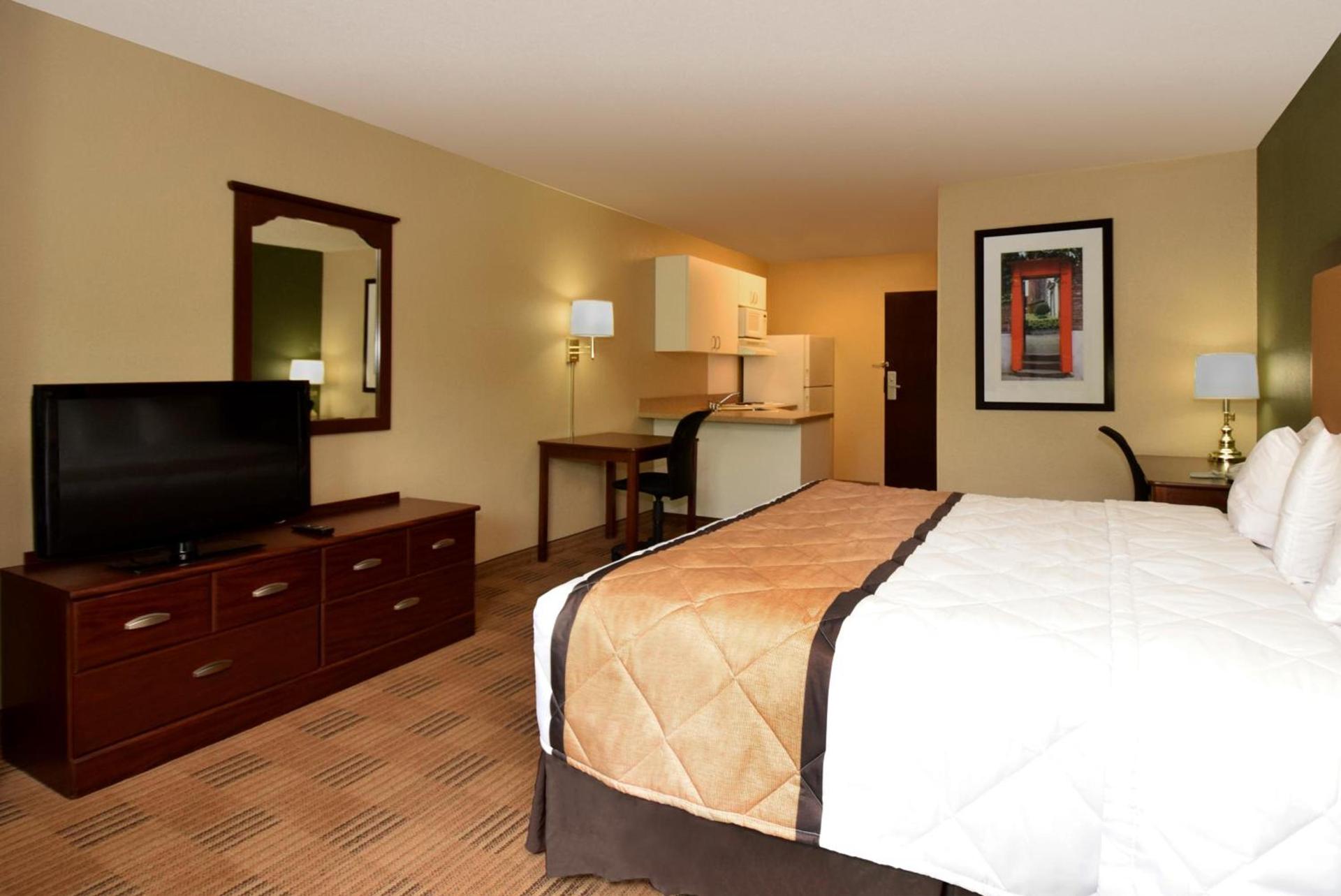 Studio 6 Extended Stay Fishkill Westage Center NY photo 53