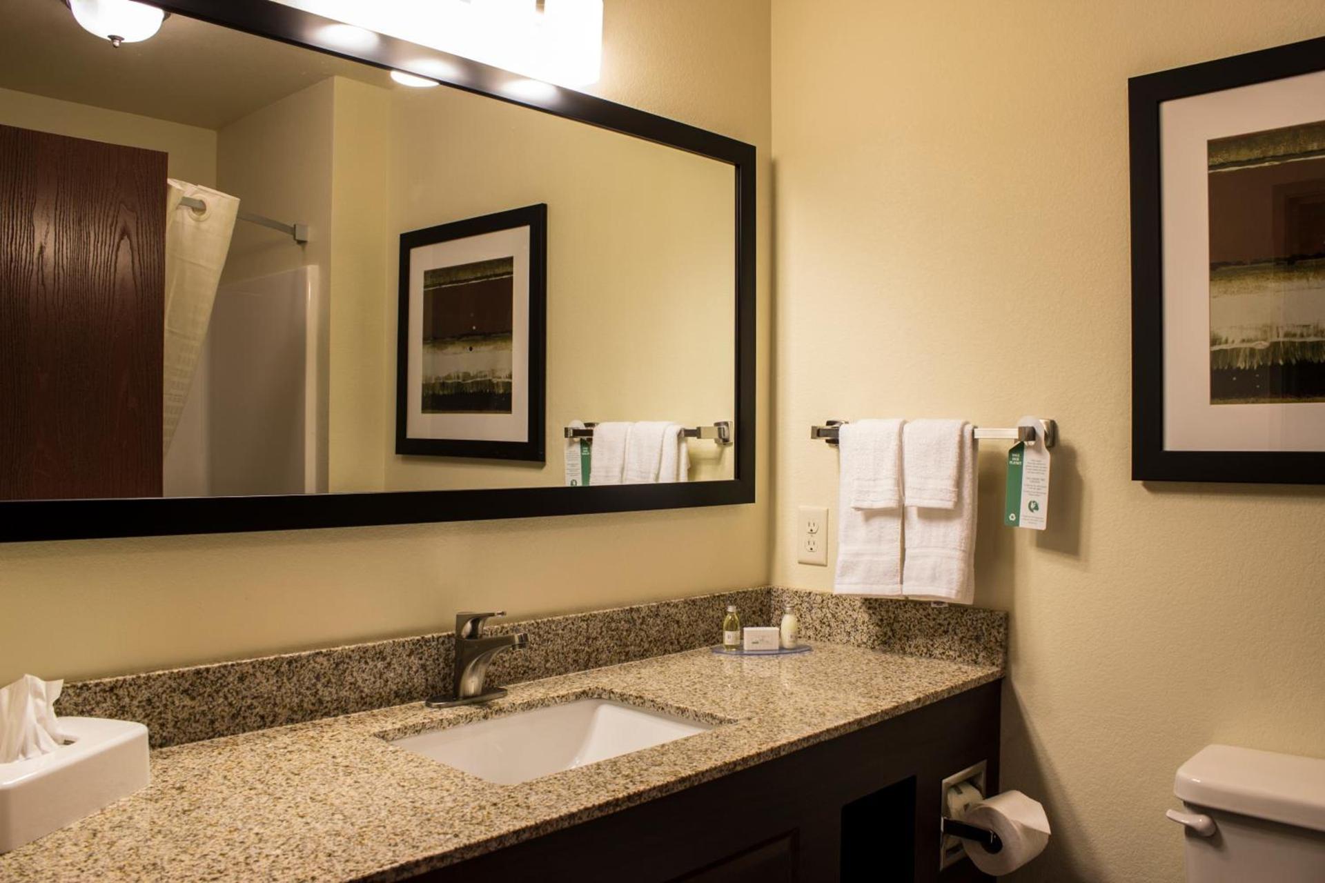Cobblestone Hotel & Suites - Stevens Point photo 24