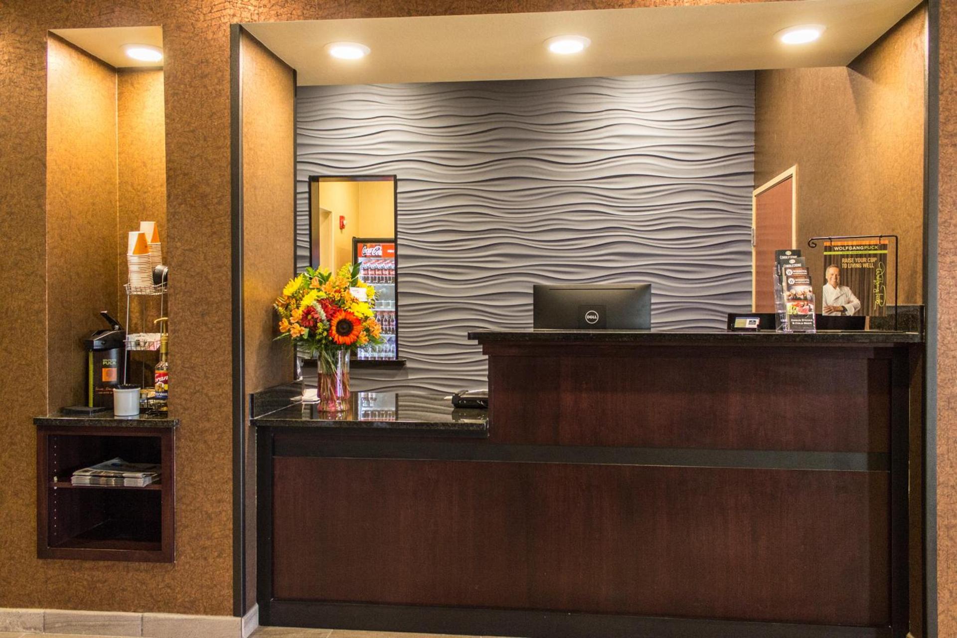 Cobblestone Hotel & Suites - Stevens Point photo 23