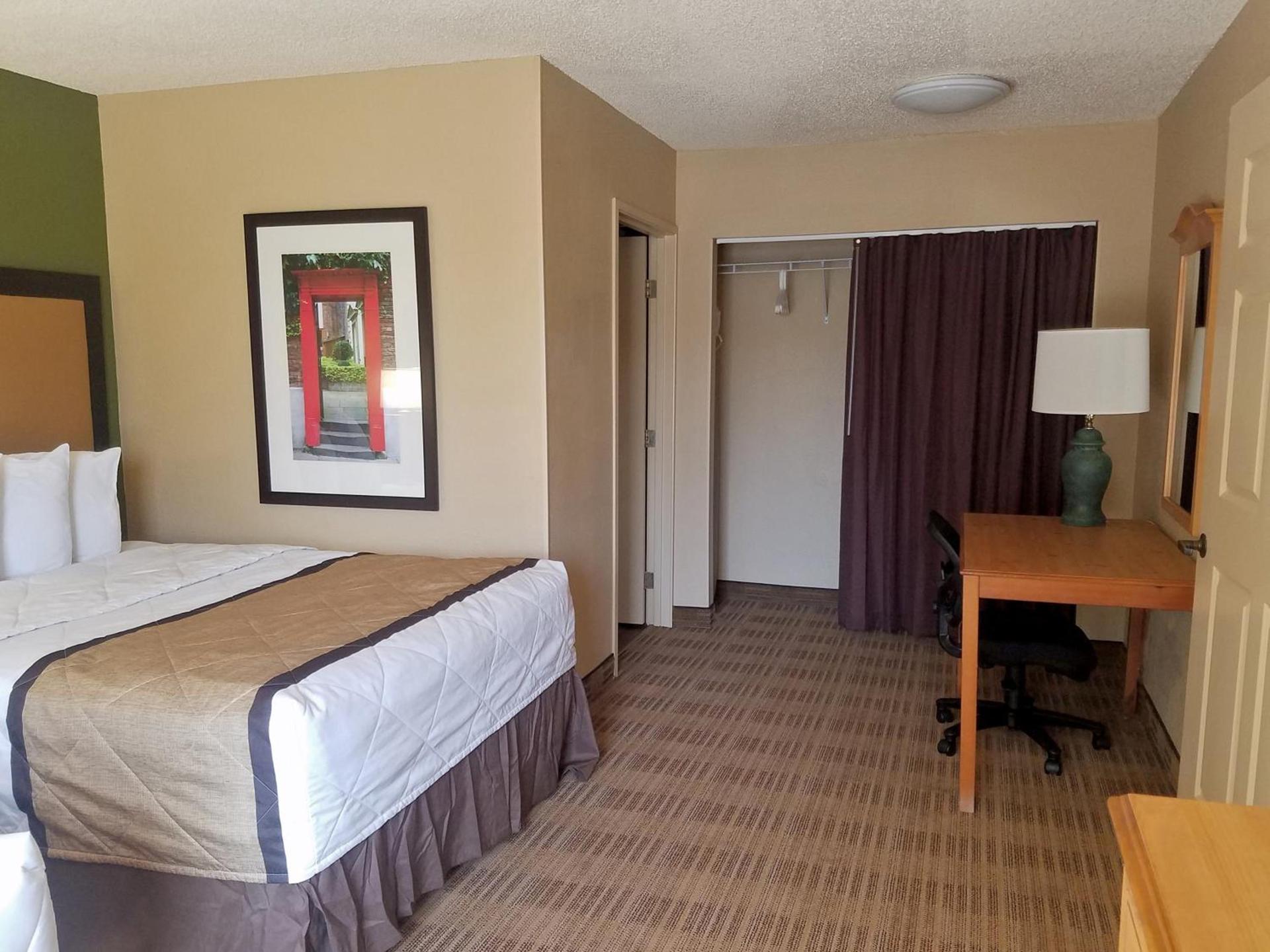 Extended Stay America Select Suites - Jacksonville - Baymeadows photo 40