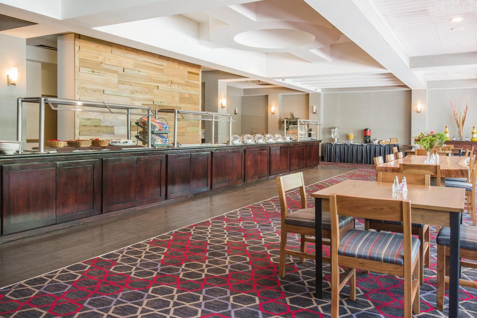 Wyndham Garden Inn Pittsburgh Airport photo 34