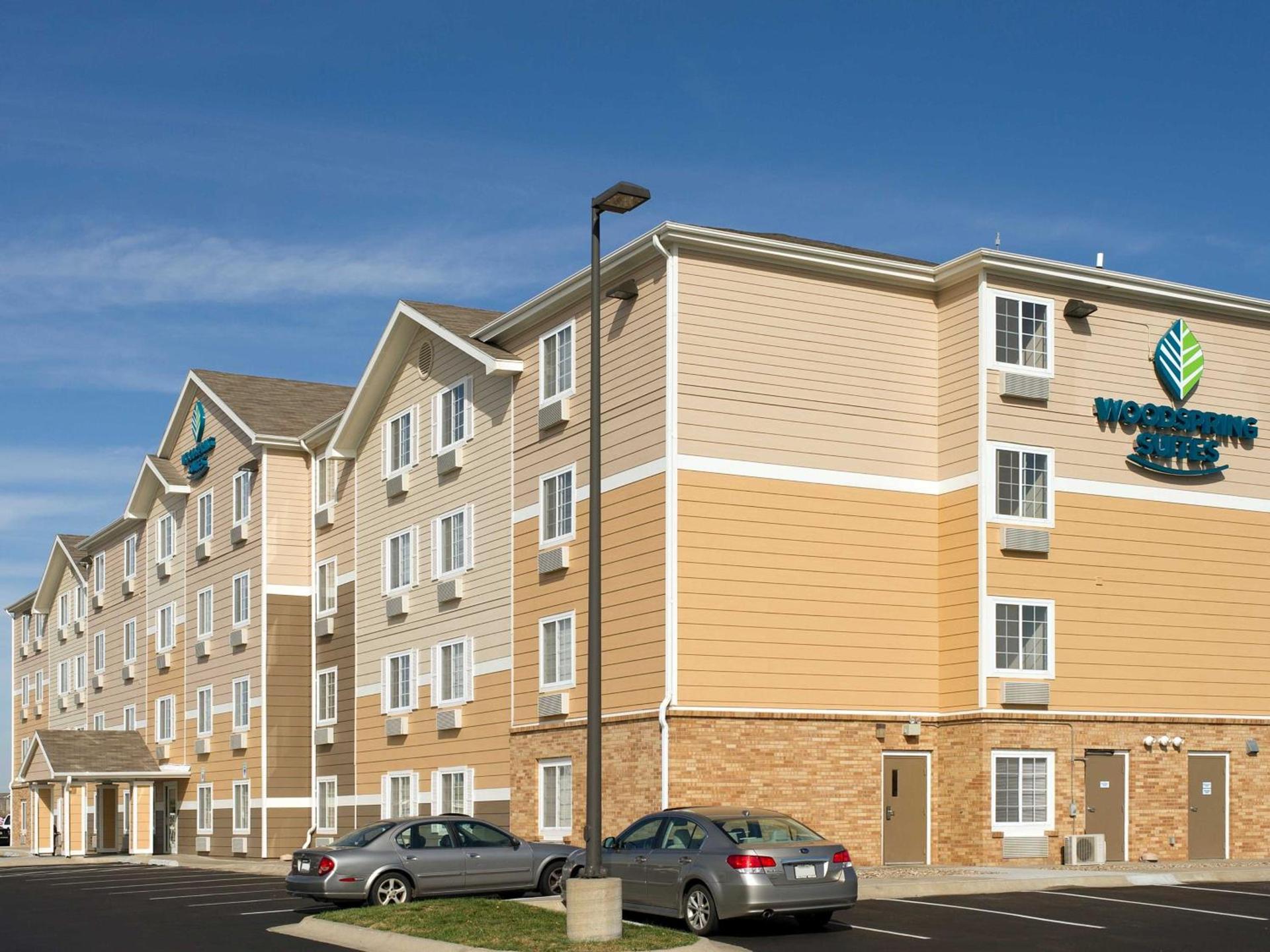 WoodSpring Suites Lincoln Northeast I-80 photo 4