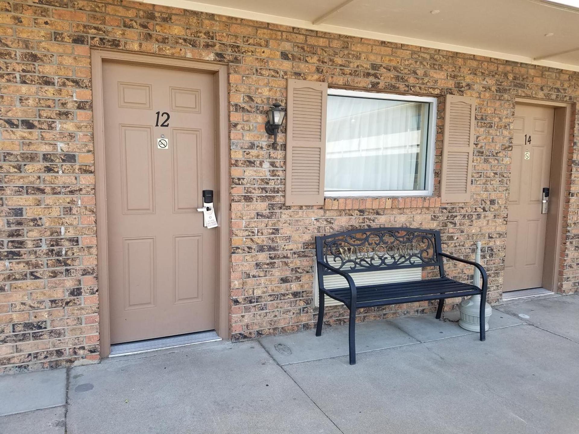 Regency Inn photo 12