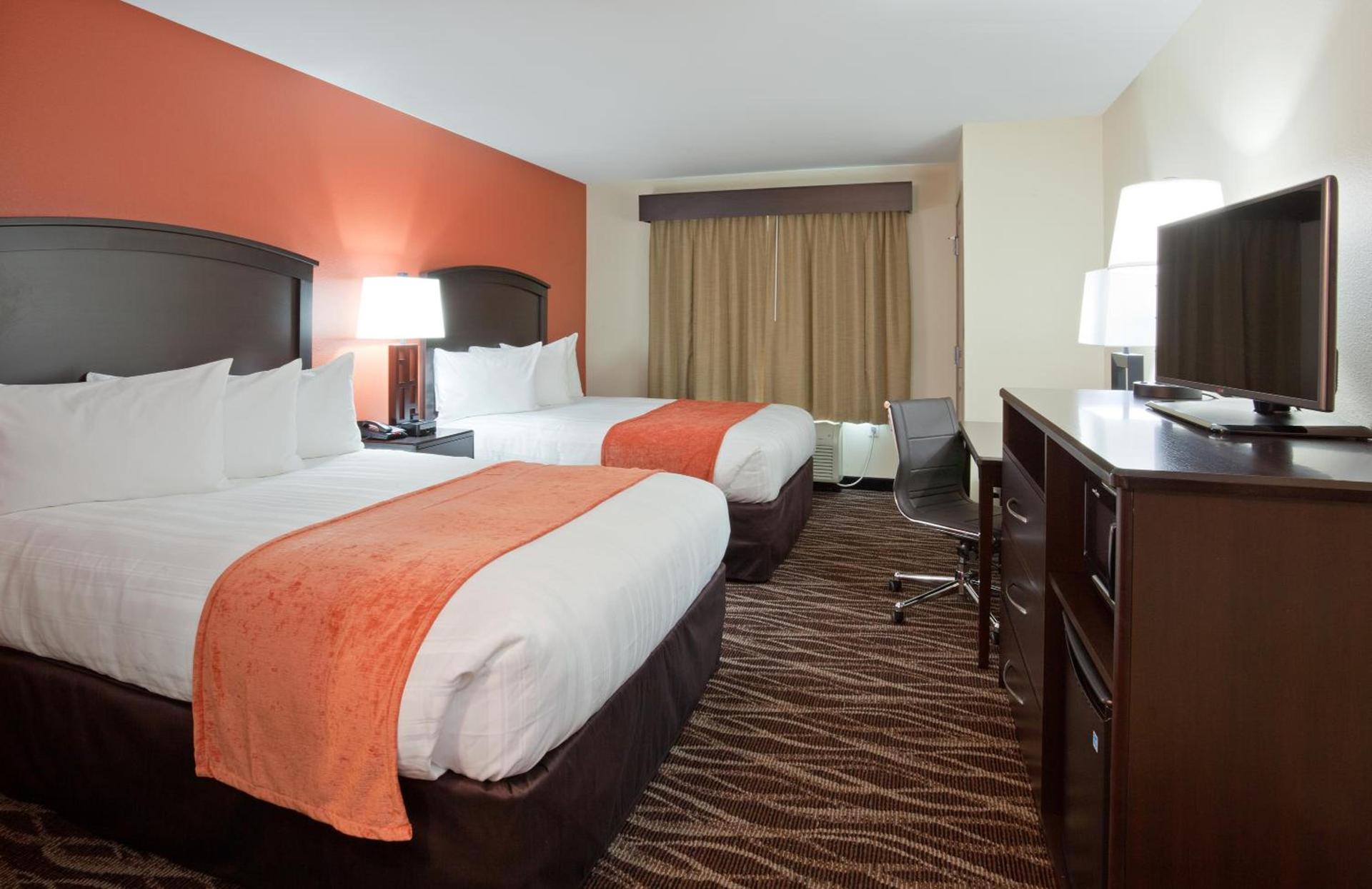 AmericInn by Wyndham Waupun photo 25