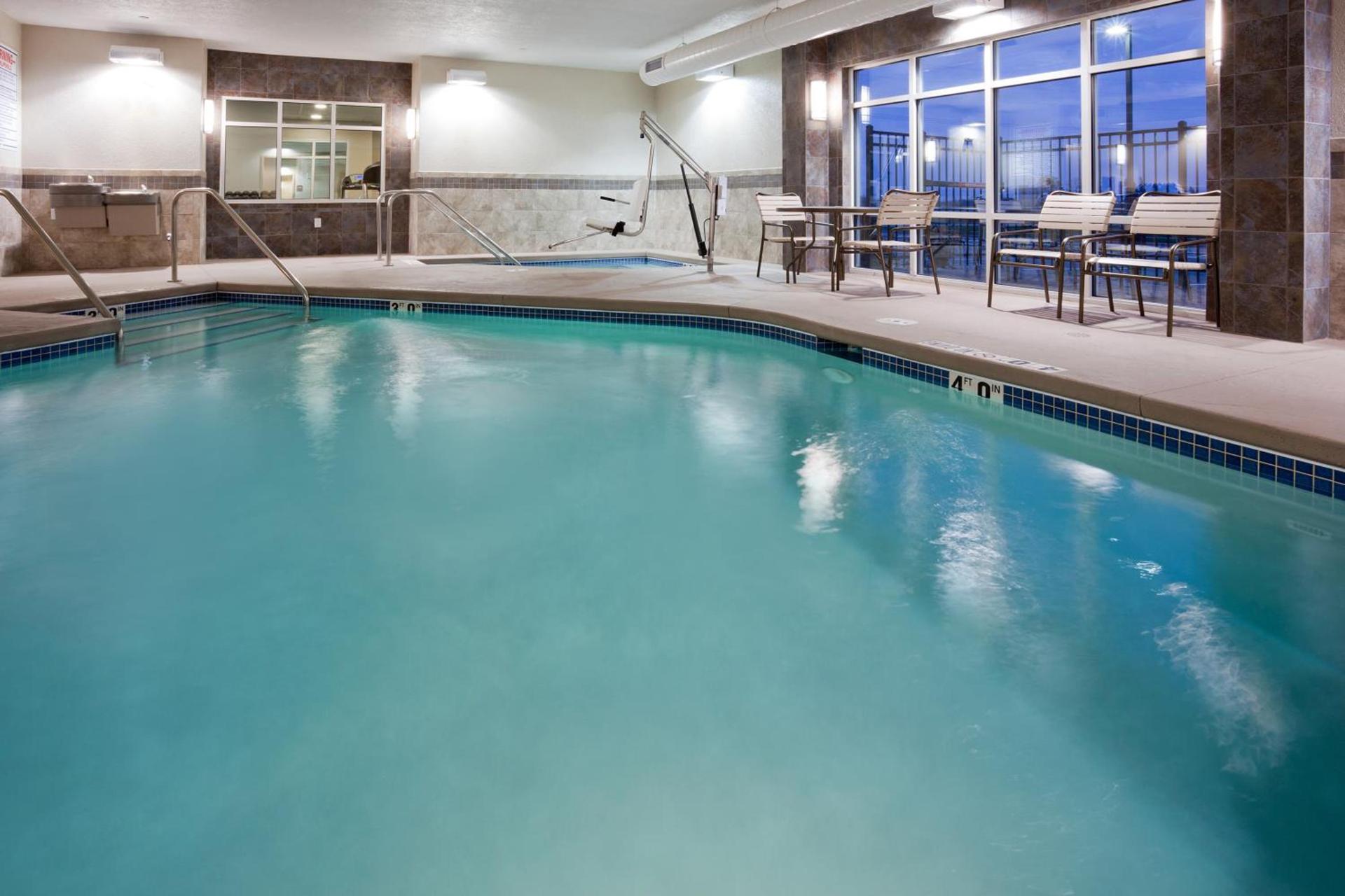 AmericInn by Wyndham Waupun photo 26