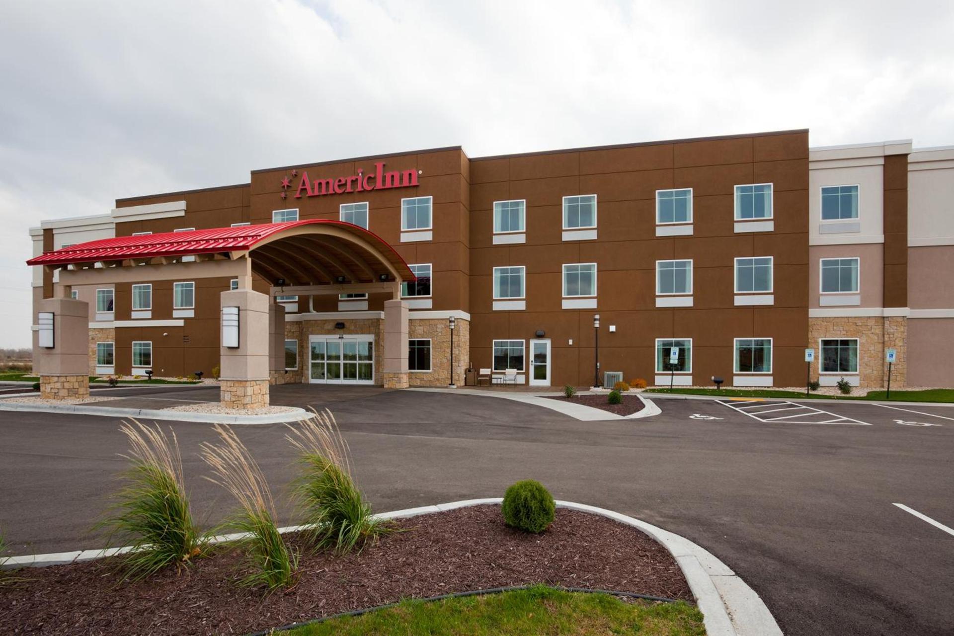 AmericInn by Wyndham Waupun photo 33