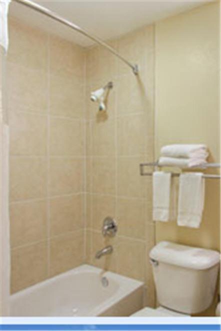 Bestway Inn photo 18
