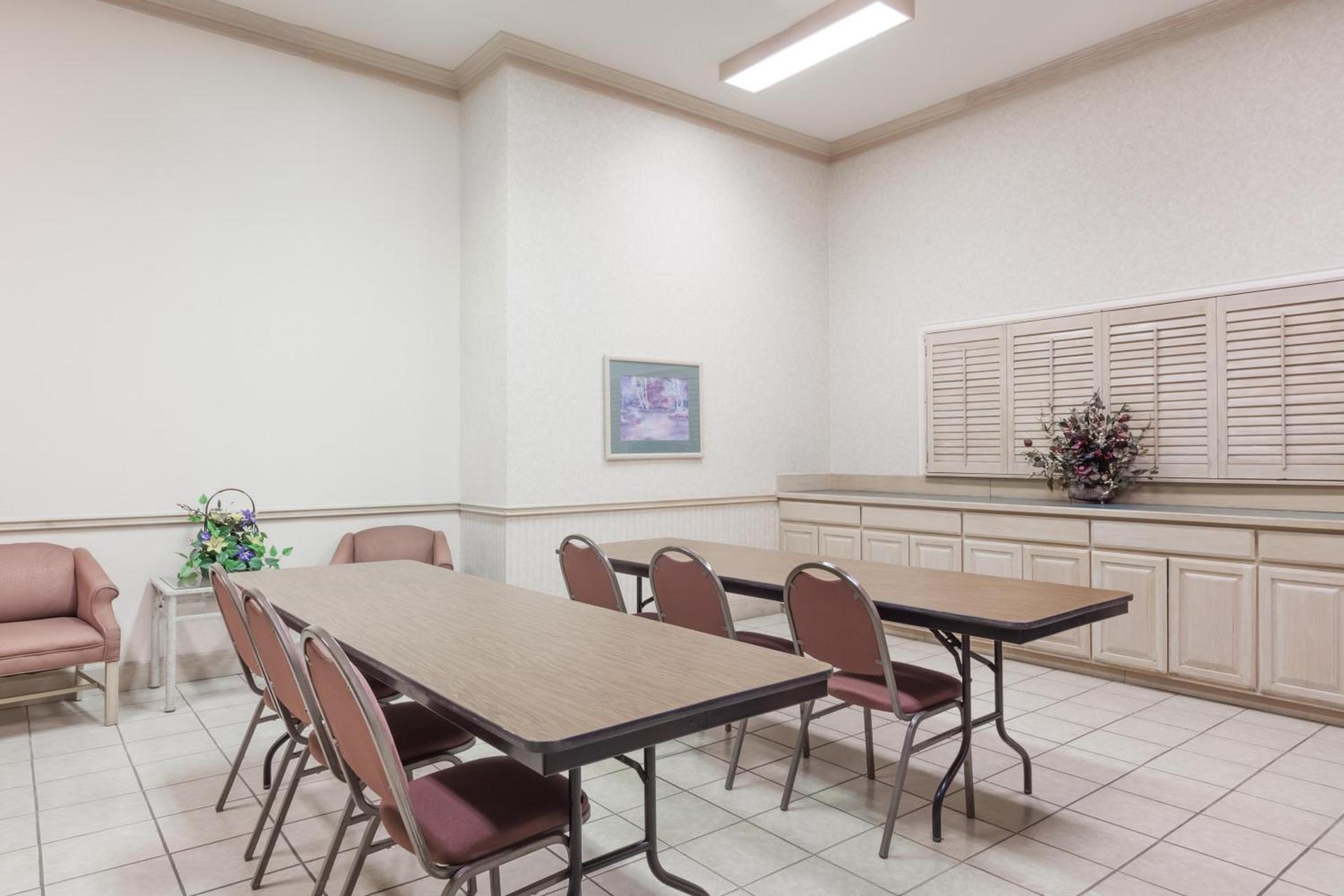 Super 8 by Wyndham Jasper TX photo 50