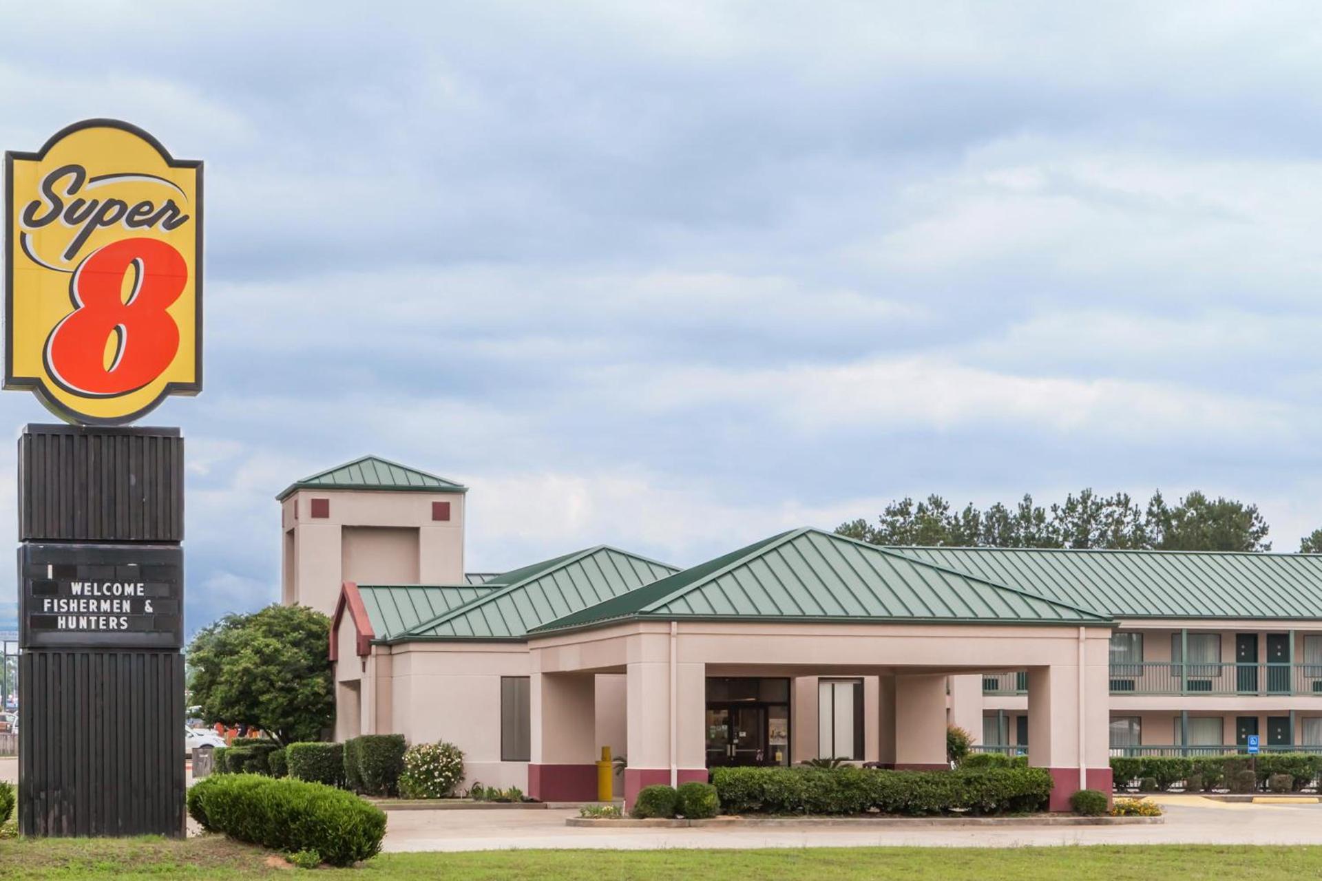 Super 8 by Wyndham Jasper TX photo 20