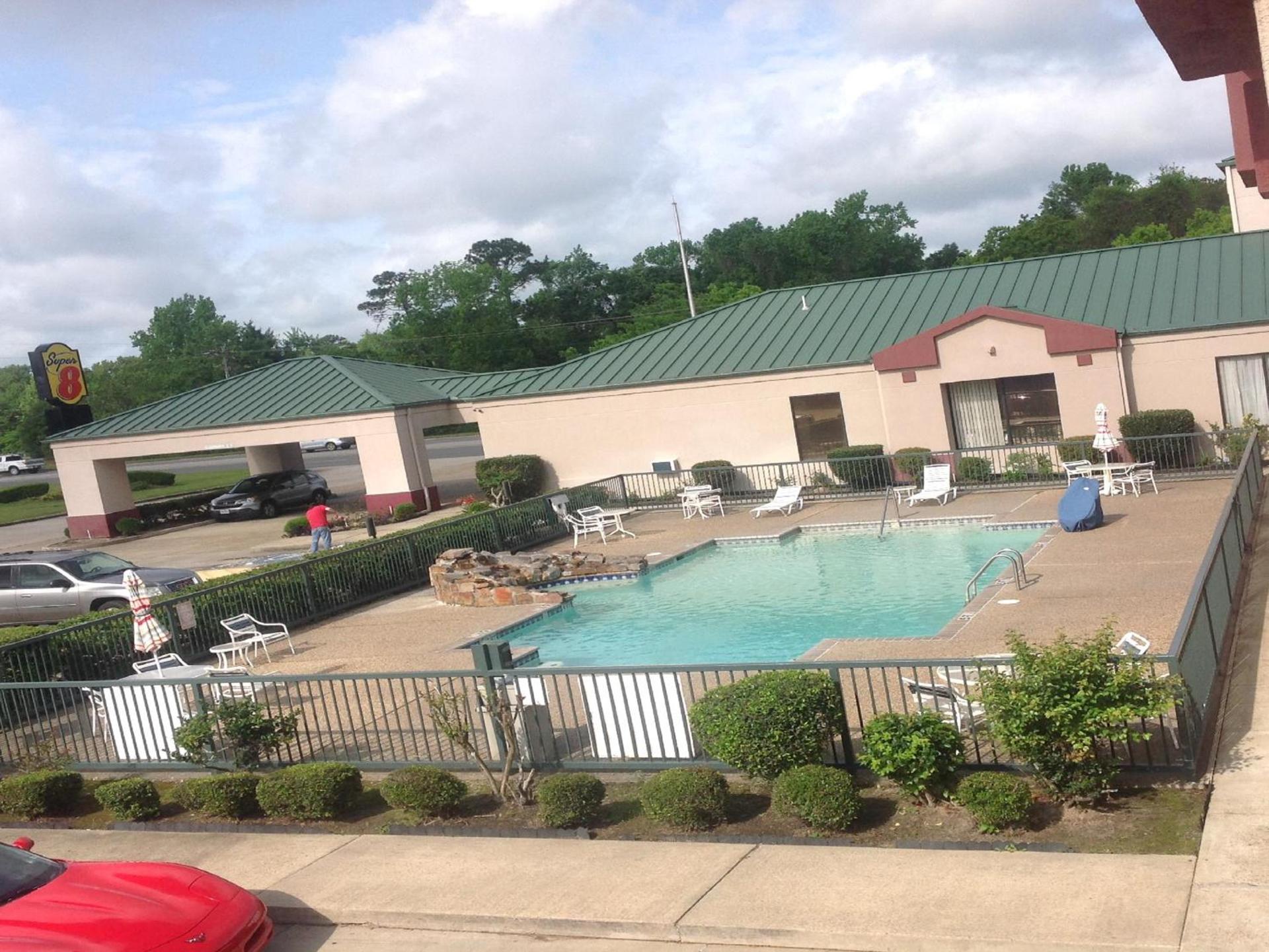 Super 8 by Wyndham Jasper TX photo 44