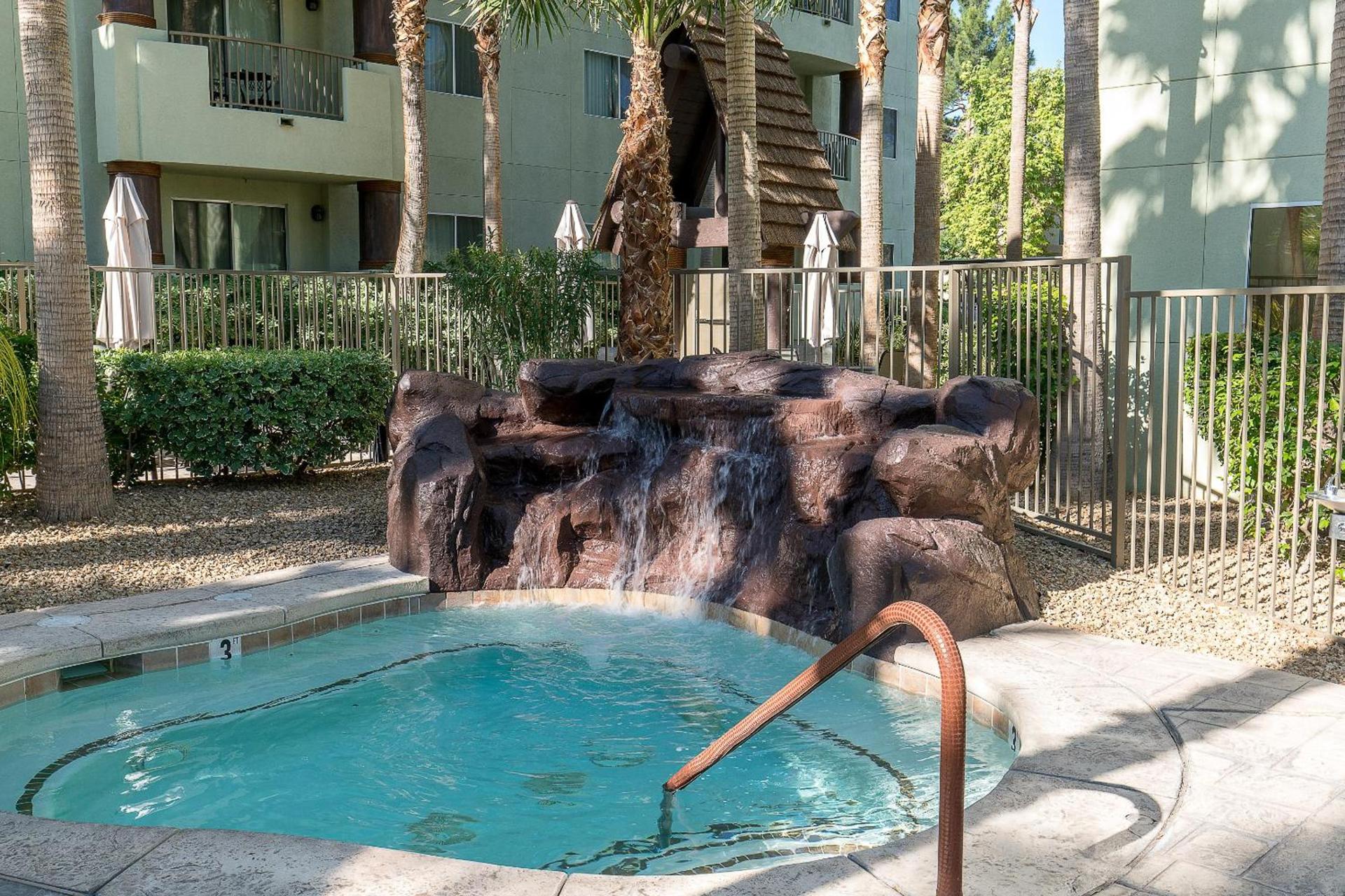 Tahiti All-Suite Resort photo 16