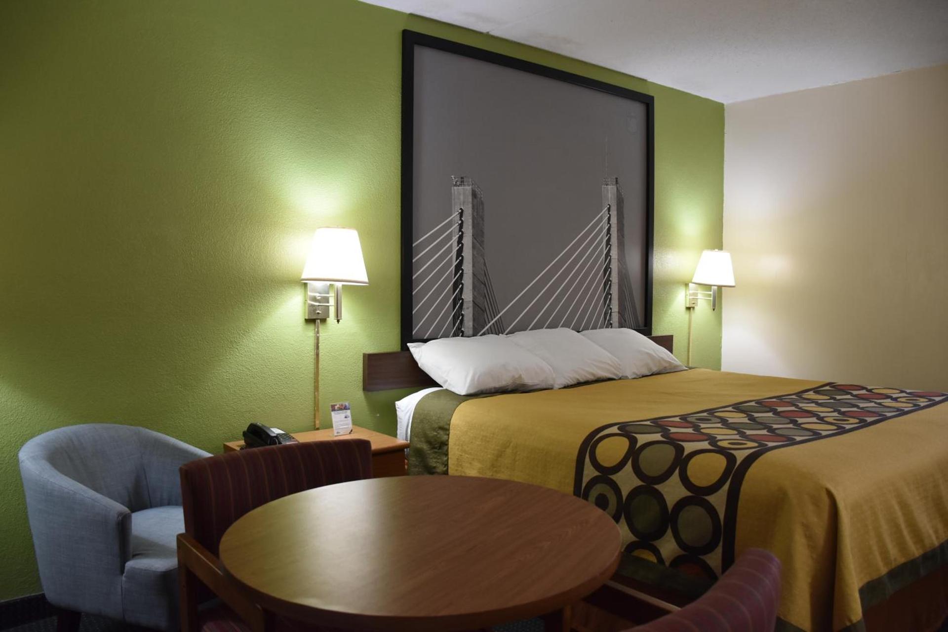 Super 8 by Wyndham Tifton photo 24