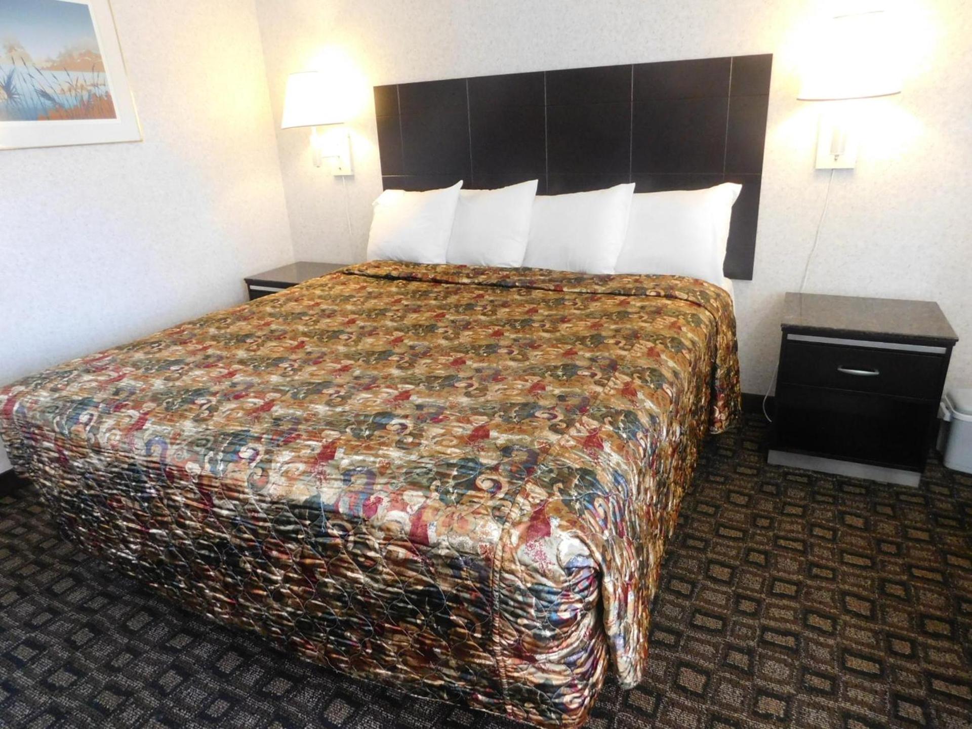 Inns of California Salinas photo 10