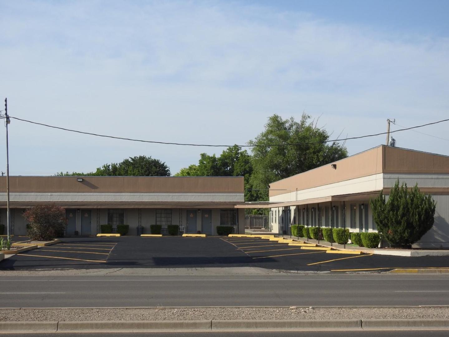 Mayo Inn photo 8