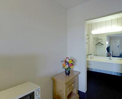 Americas Best Value Inn & Suites in Murfreesboro photo 12