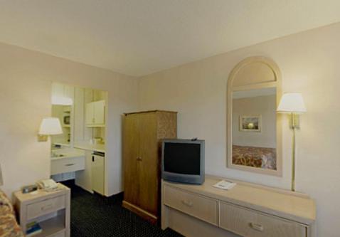 Americas Best Value Inn & Suites in Murfreesboro photo 9