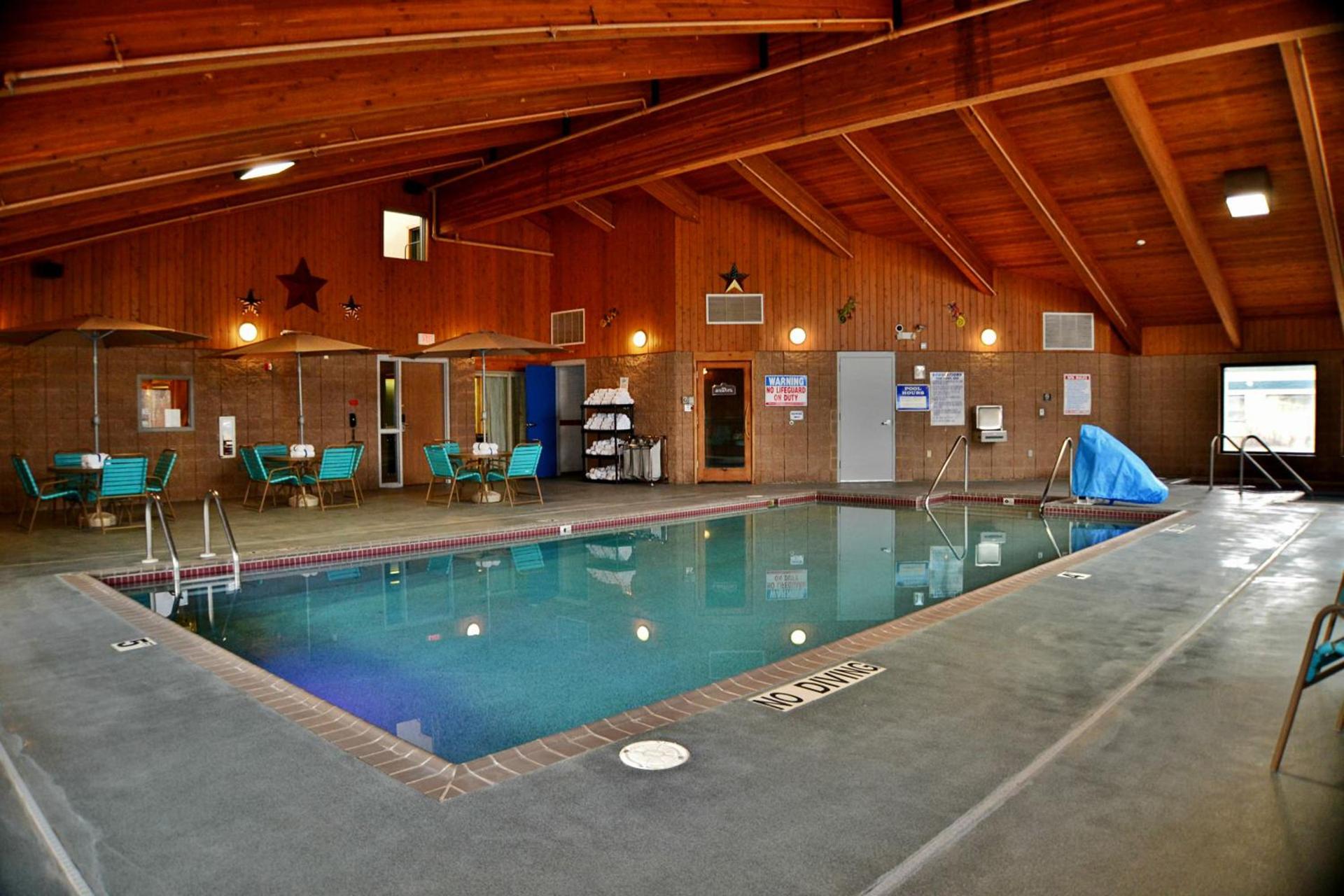 AmericInn by Wyndham Calumet photo 5