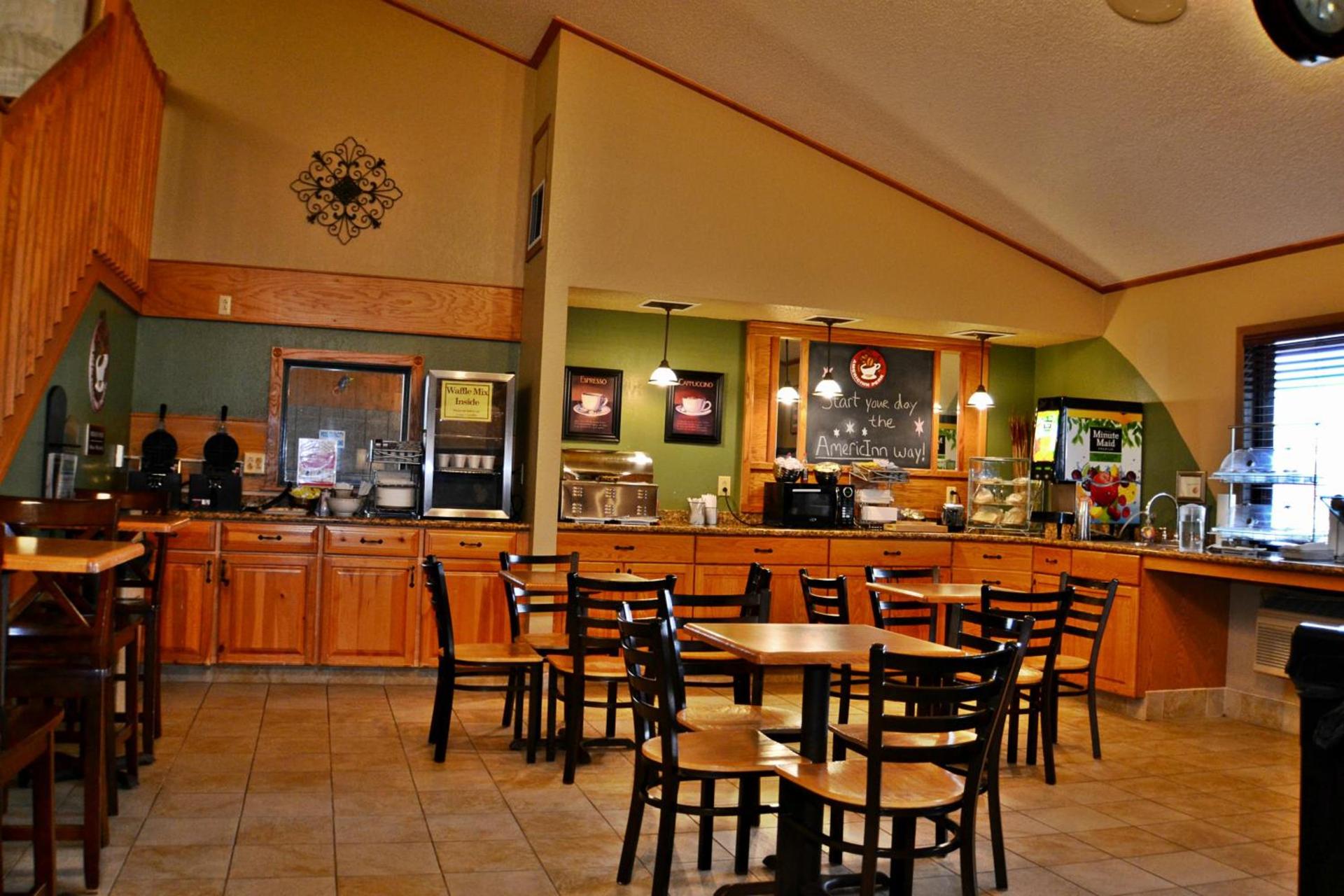 AmericInn by Wyndham Calumet photo 13
