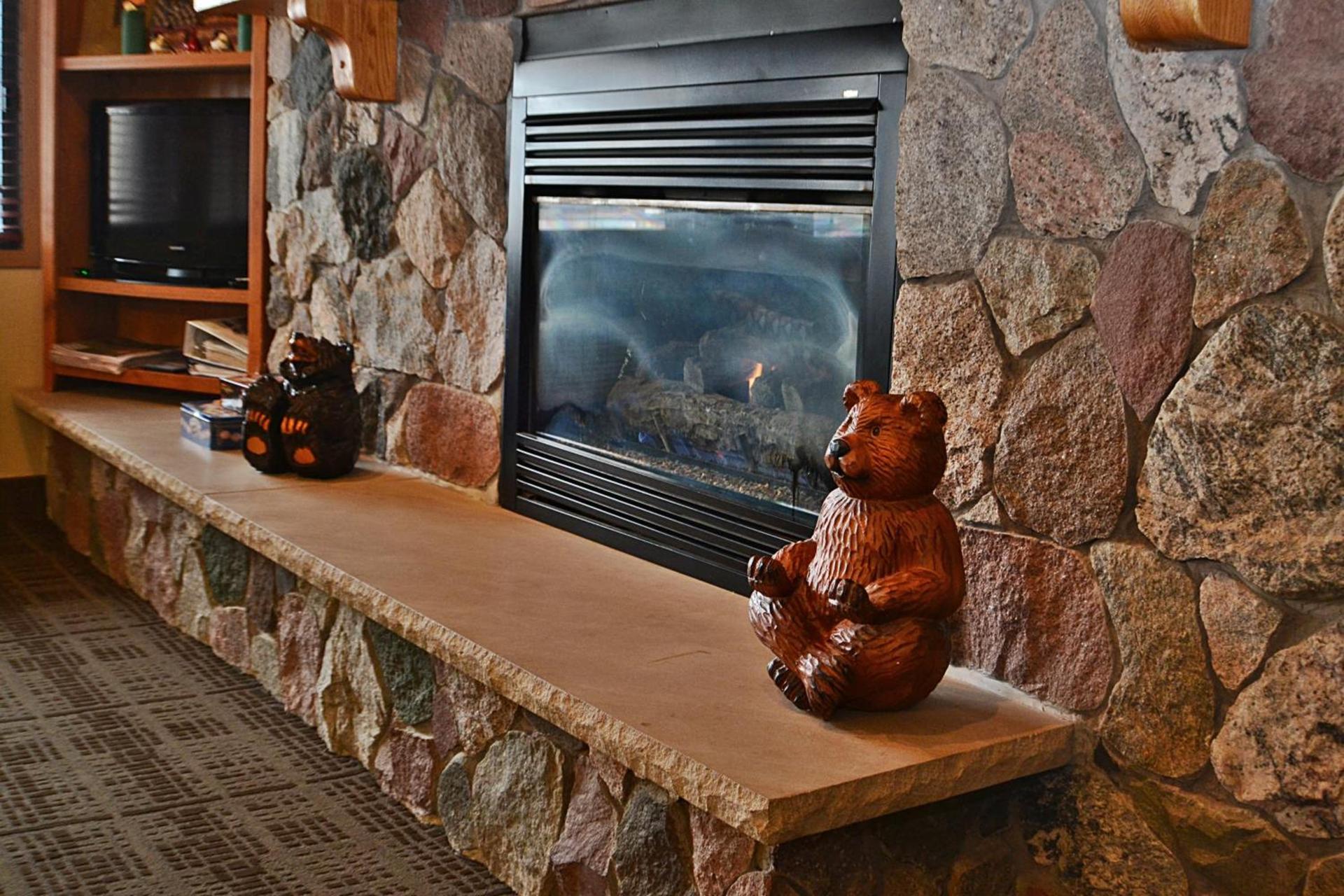 AmericInn by Wyndham Calumet photo 16