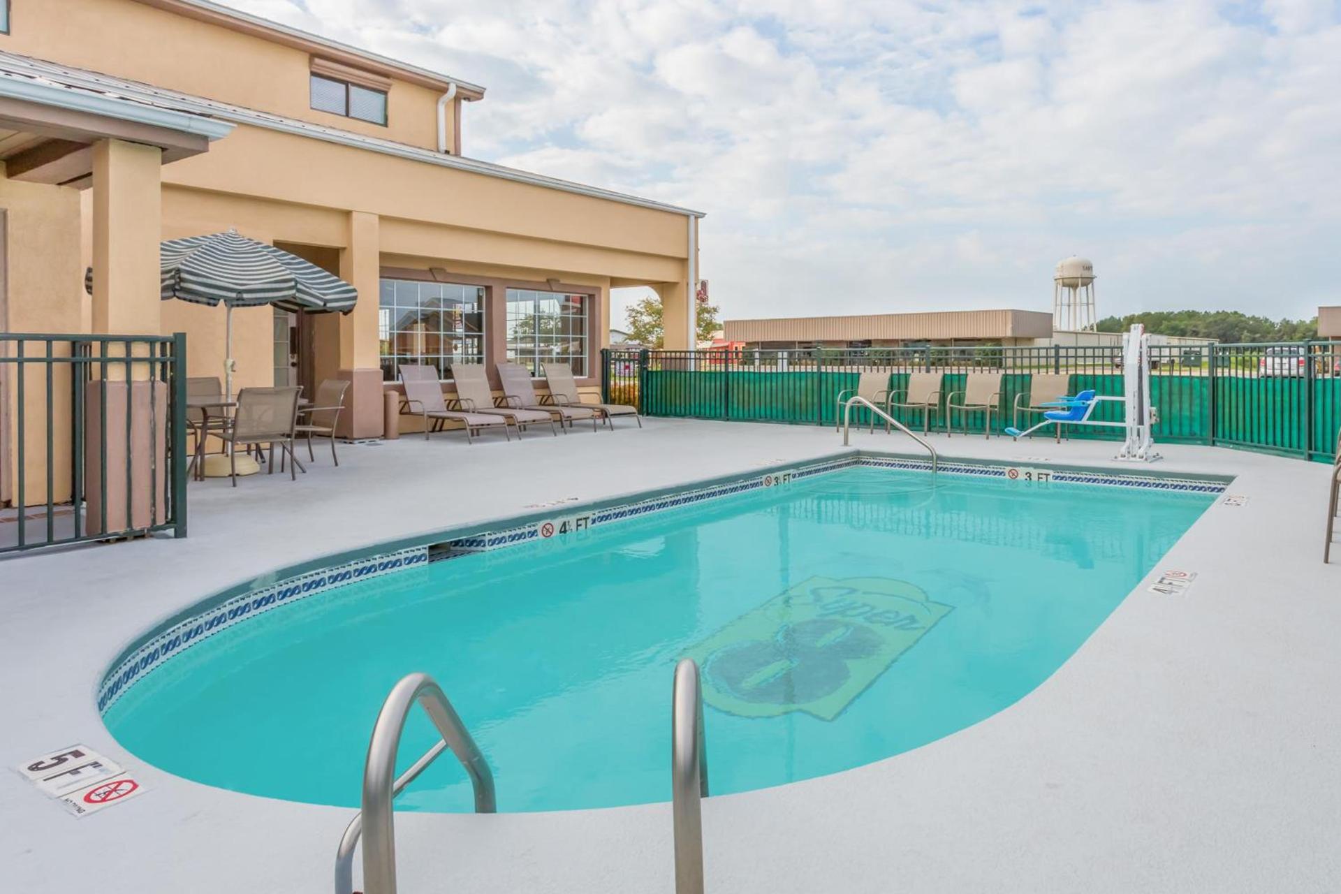 Super 8 by Wyndham Santee/I-95 photo 19