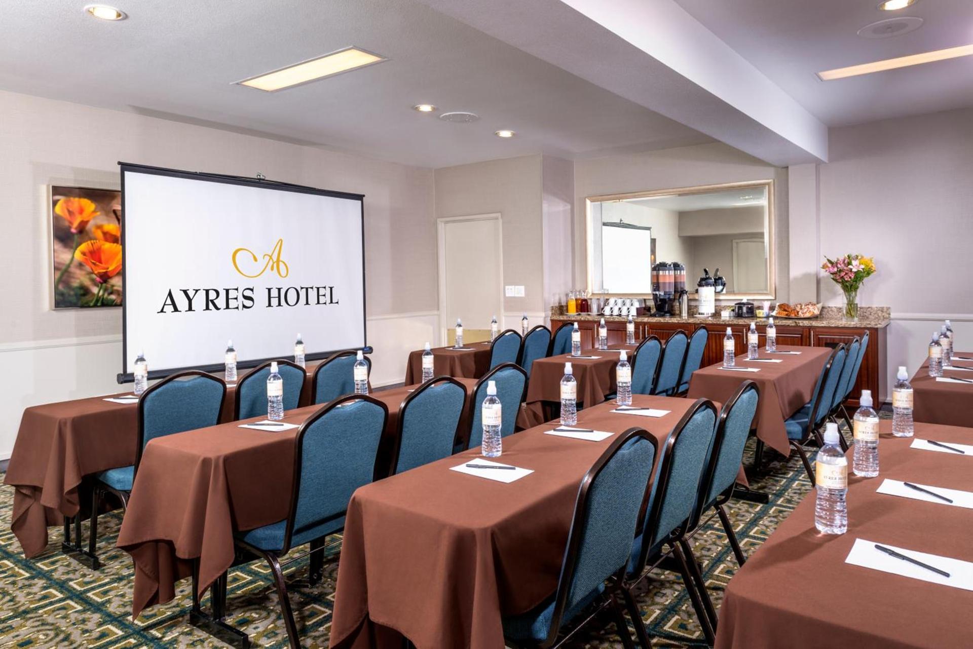 Ayres Suites Diamond Bar photo 4