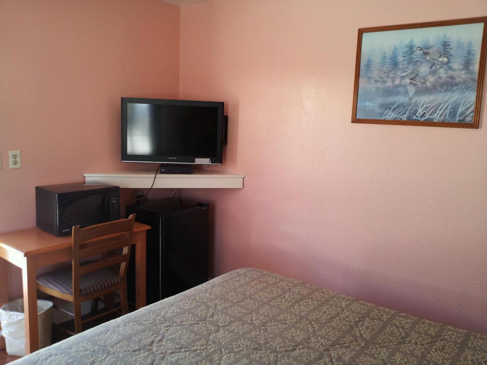 Travel Eagle Inn Motel photo 3
