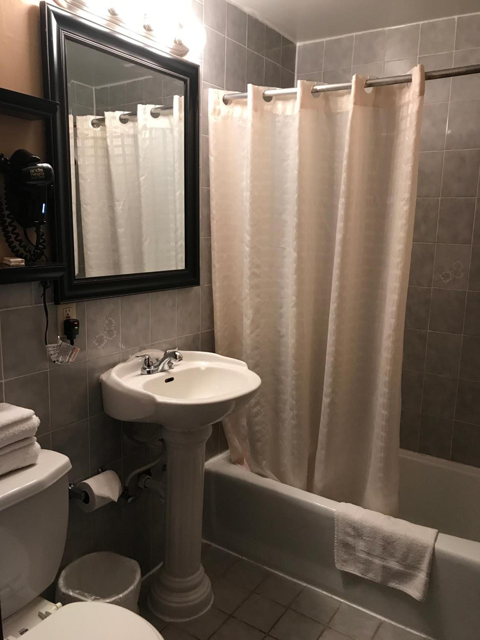 Moonlite Motel photo 35