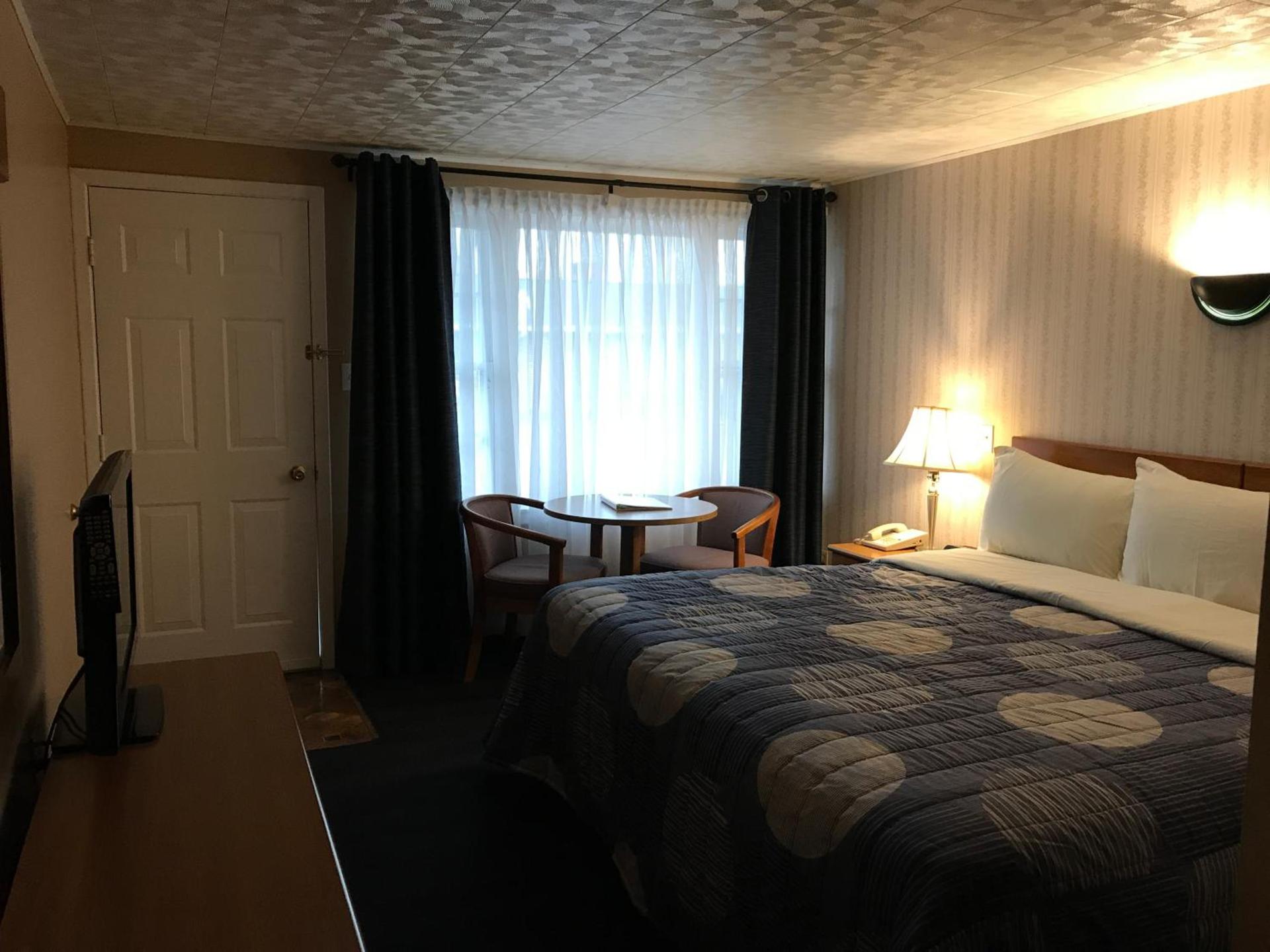 Moonlite Motel photo 22