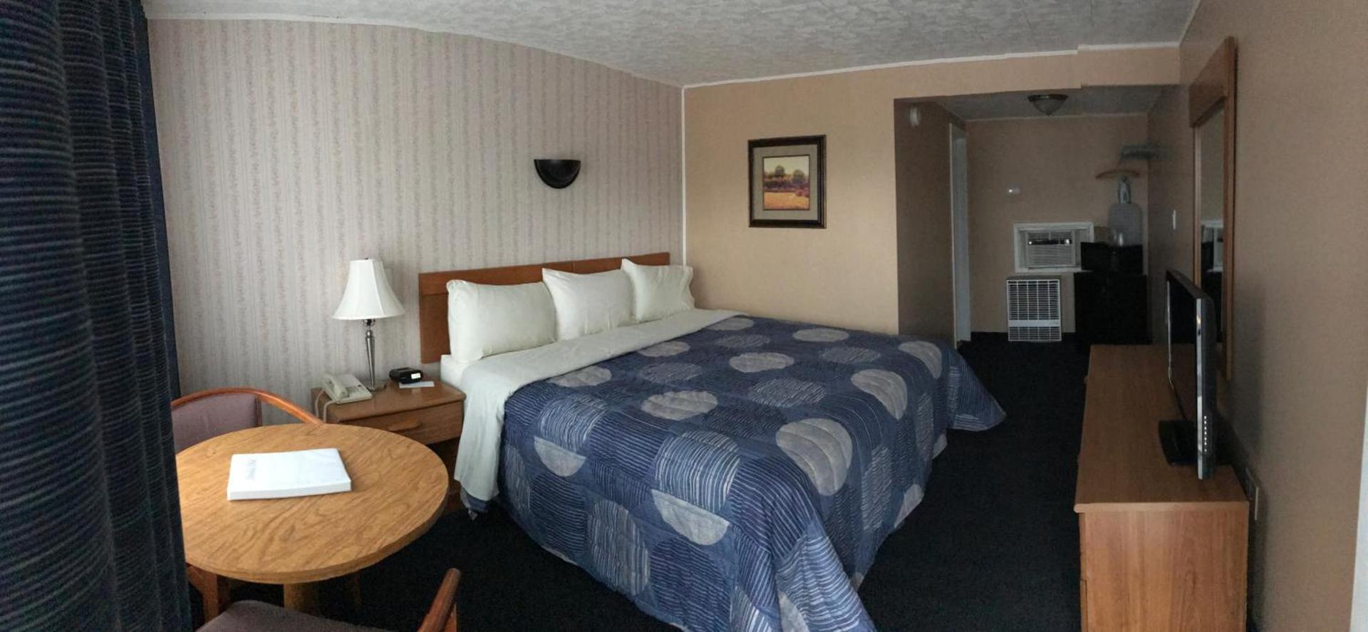Moonlite Motel photo 25