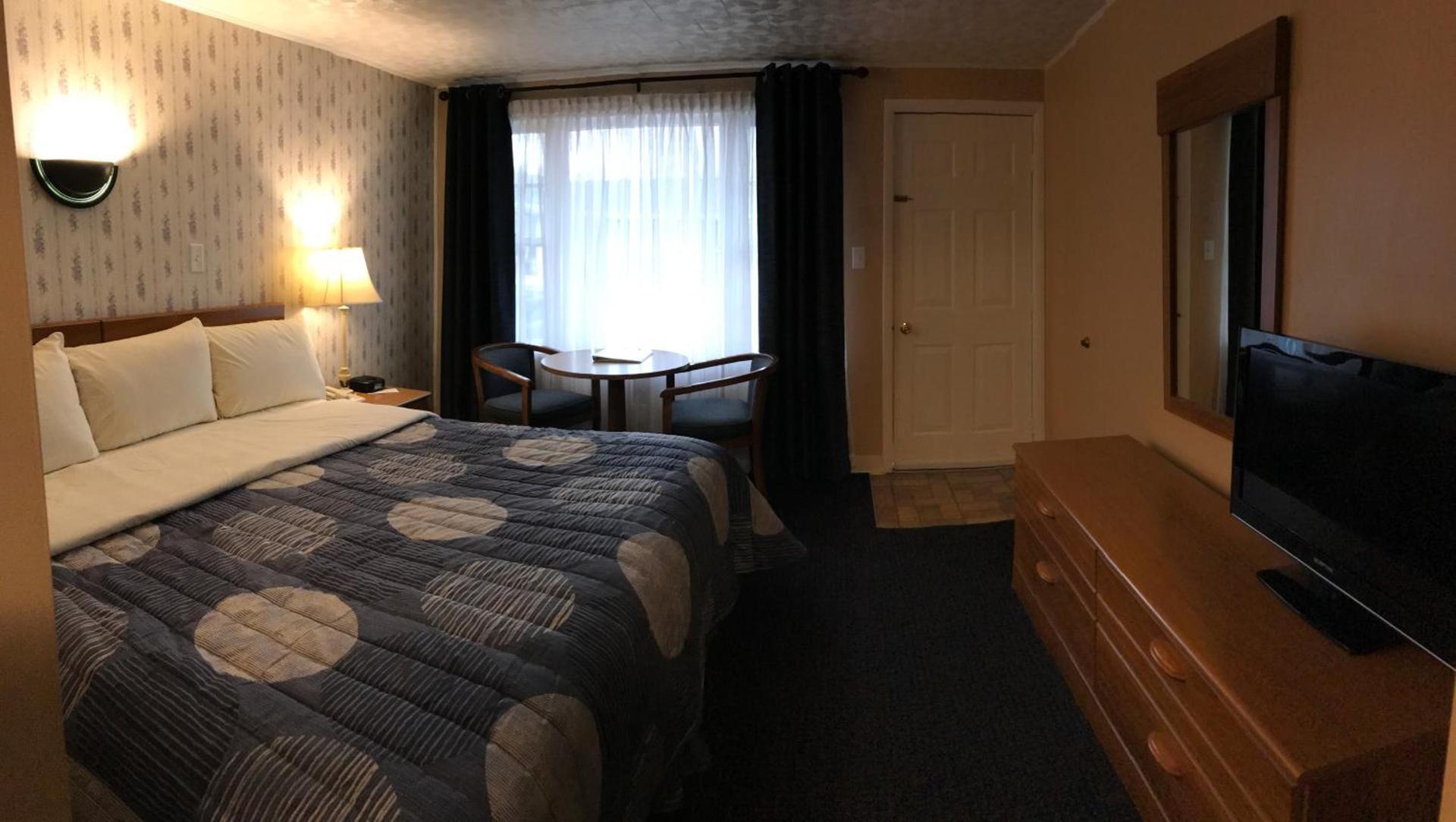 Moonlite Motel photo 29