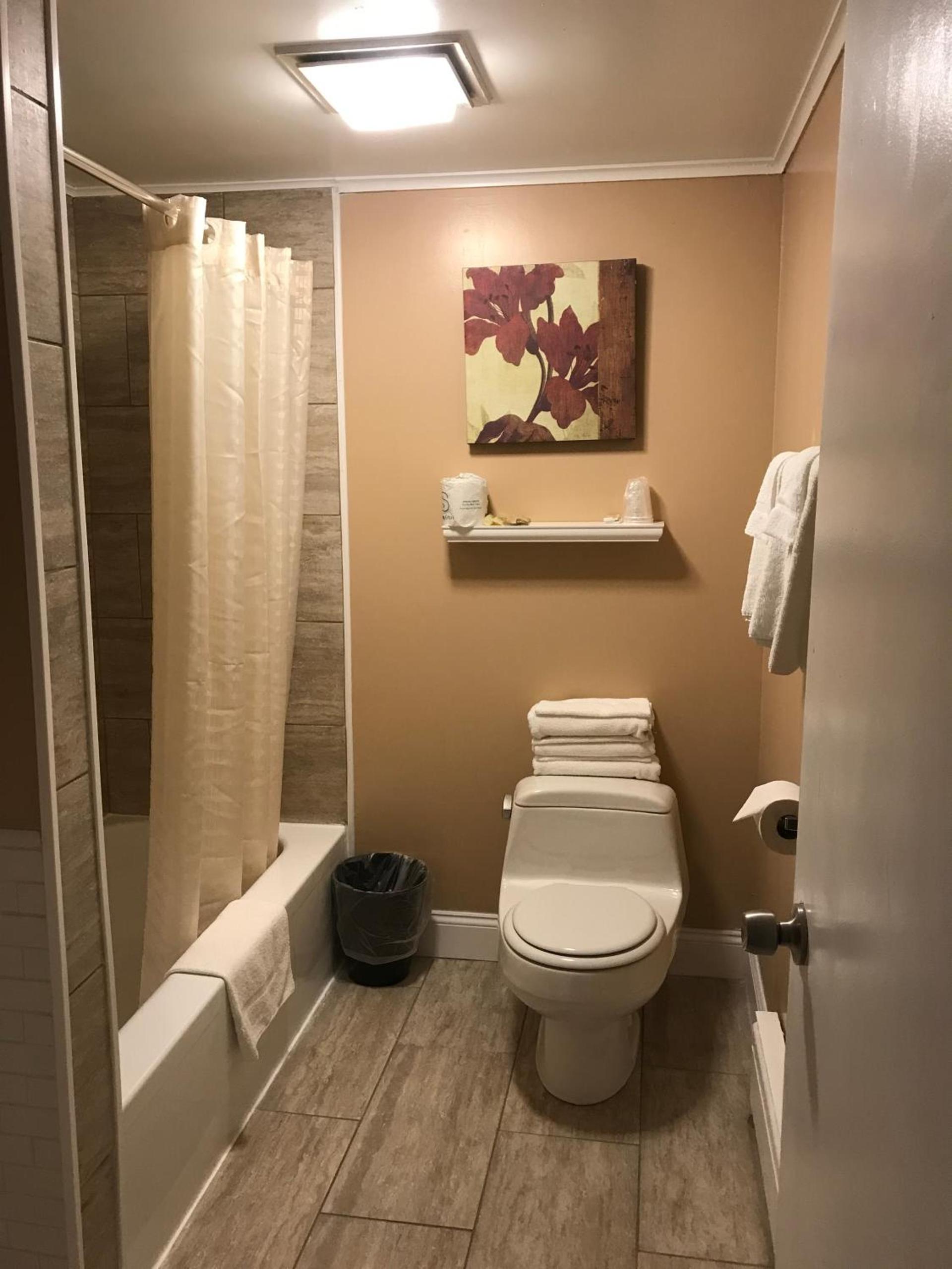 Moonlite Motel photo 20