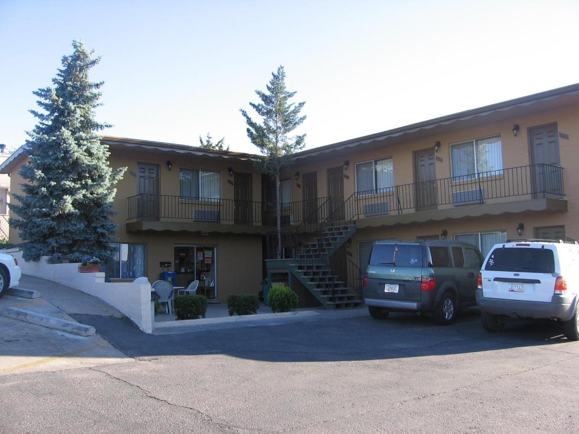 Heritage House Motel photo 9
