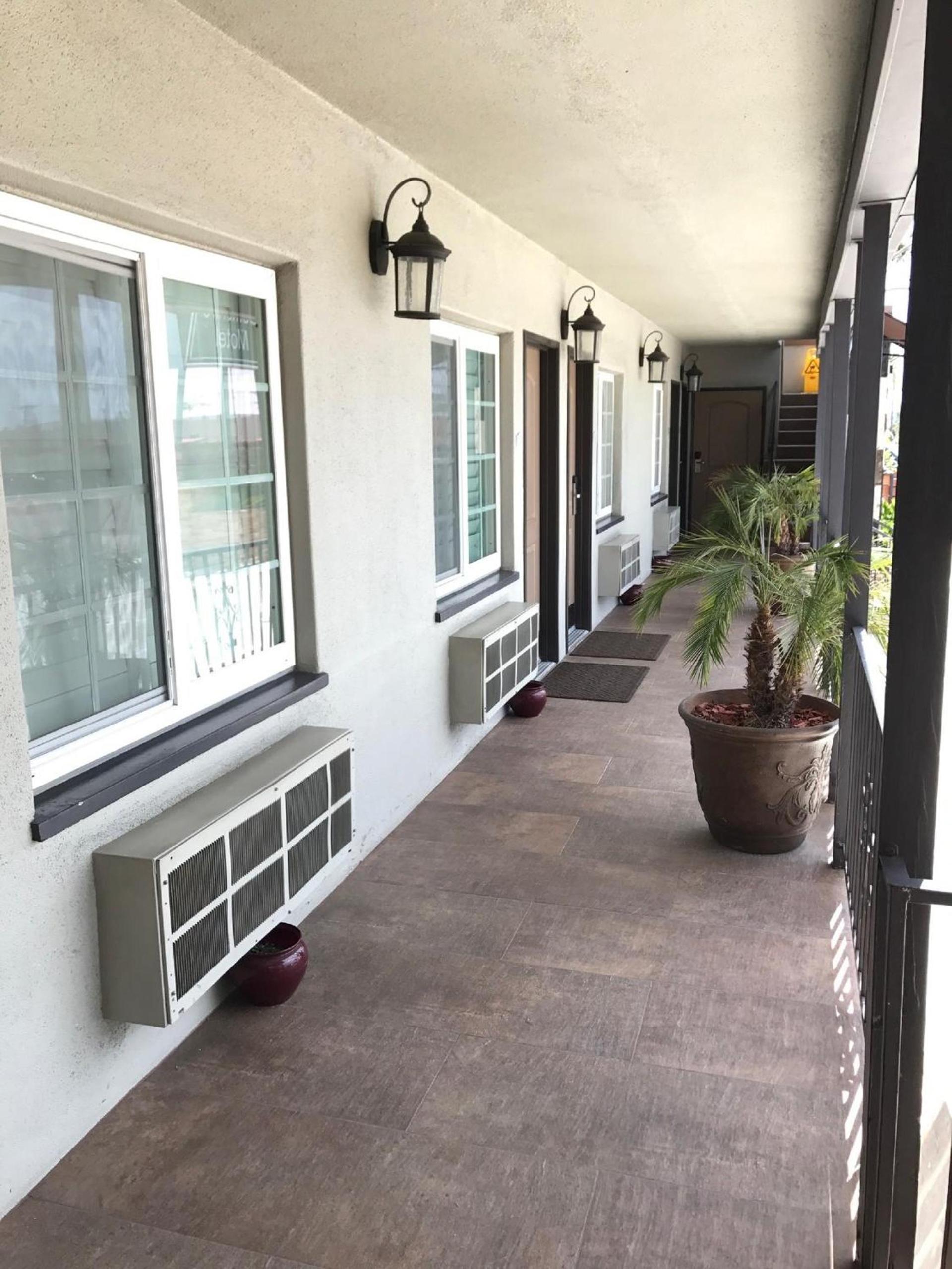 Berkshire Motor Hotel photo 5