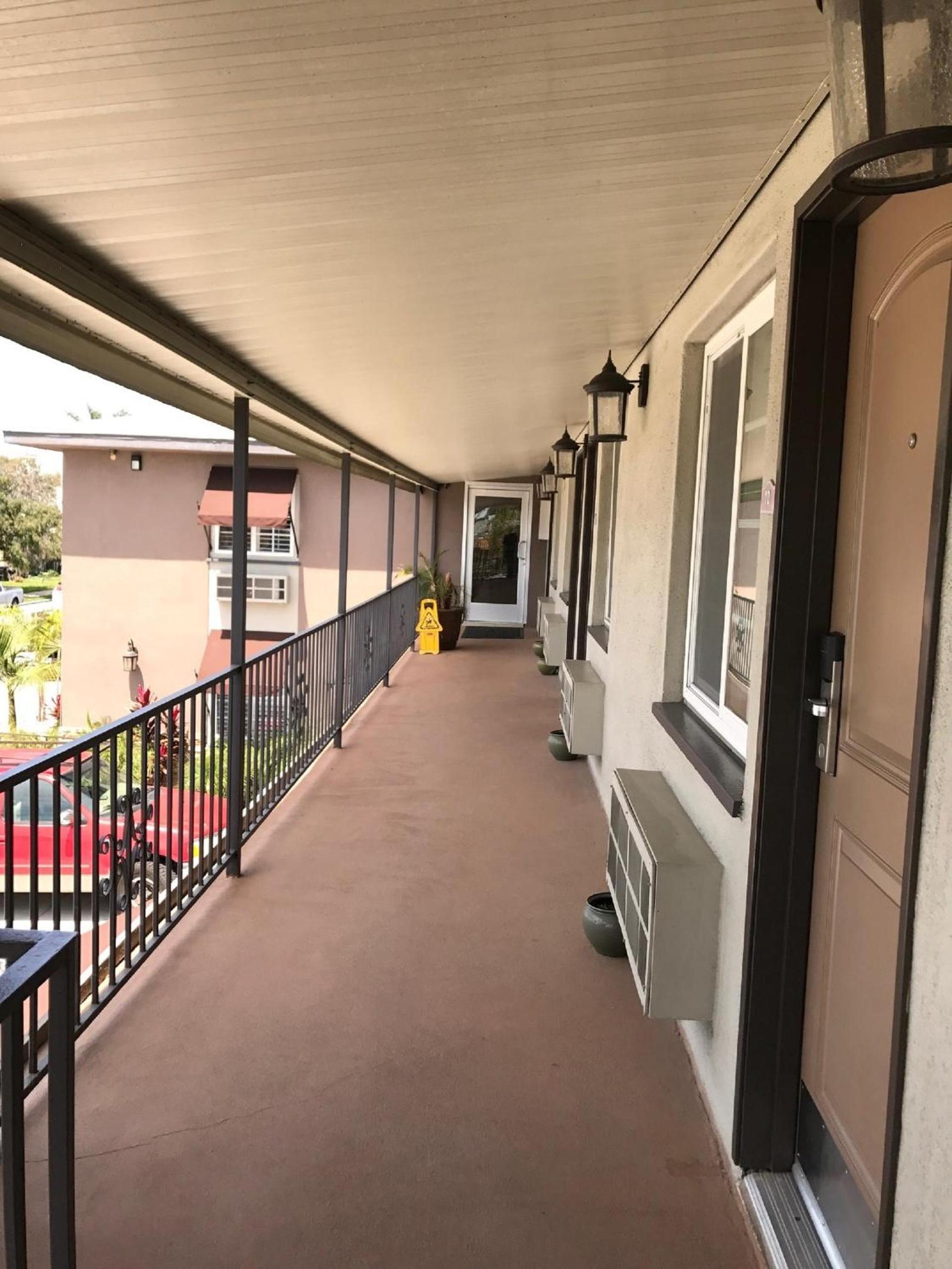 Berkshire Motor Hotel photo 4