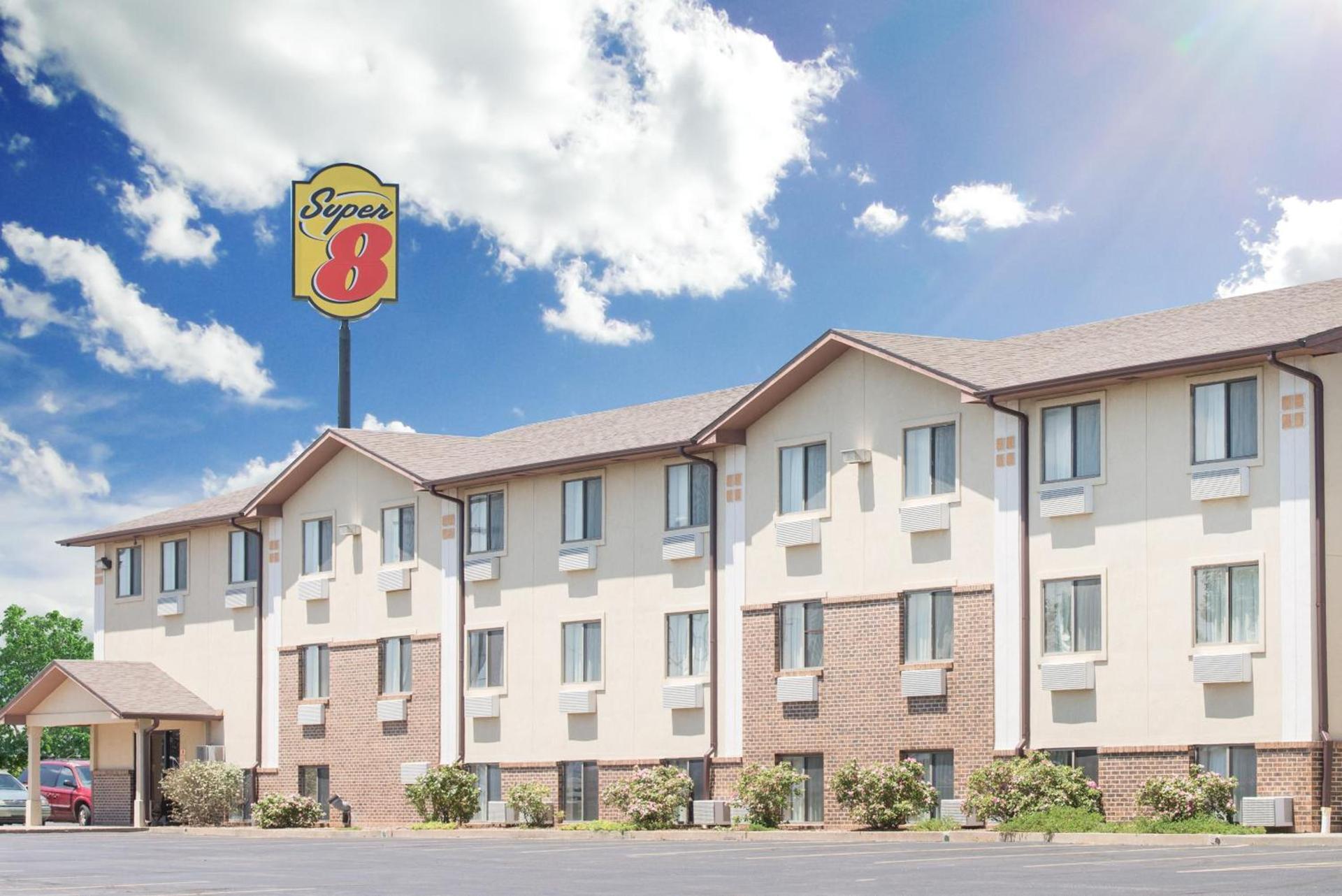 Super 8 by Wyndham Abilene KS photo 26