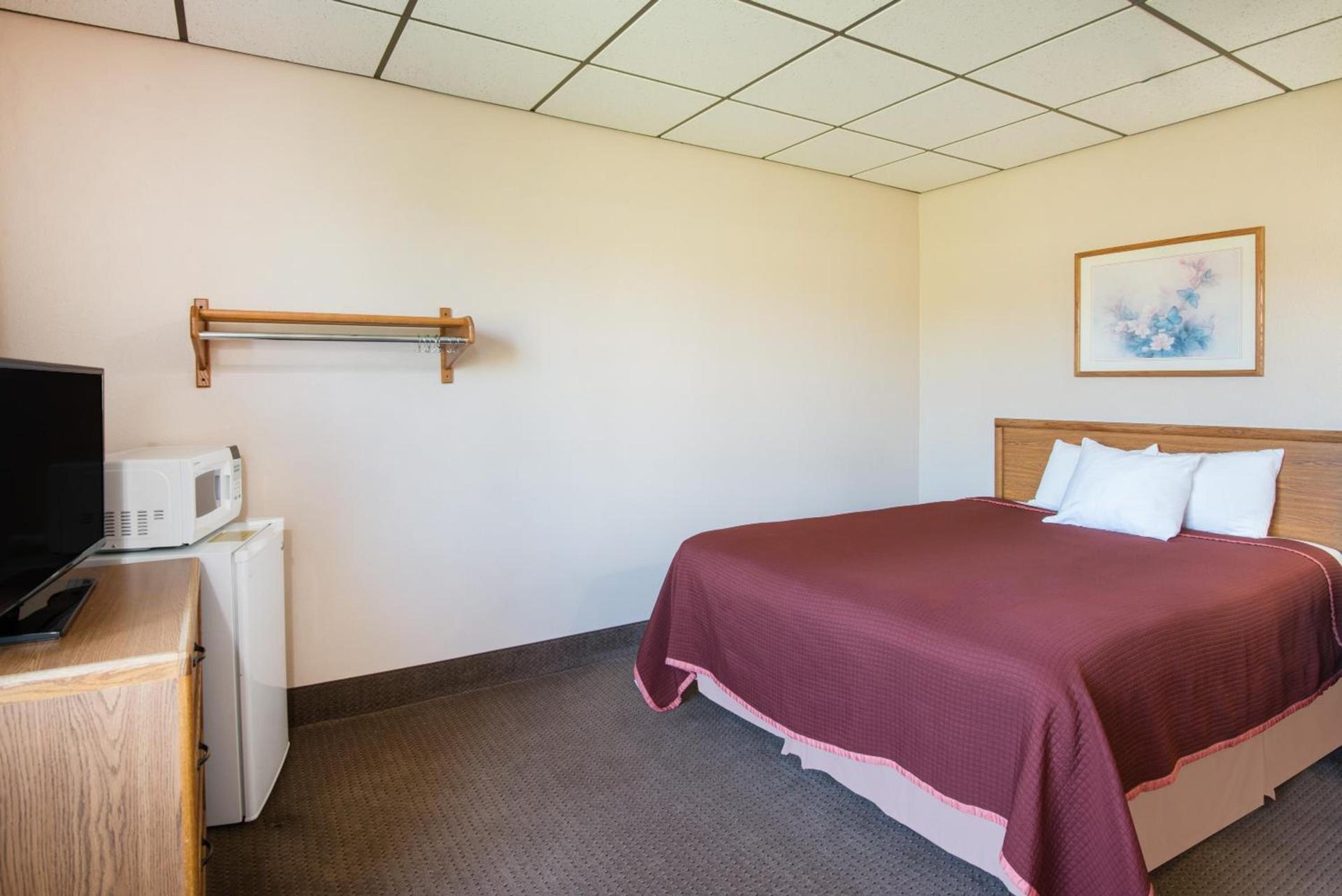 Super 8 by Wyndham Abilene KS photo 23