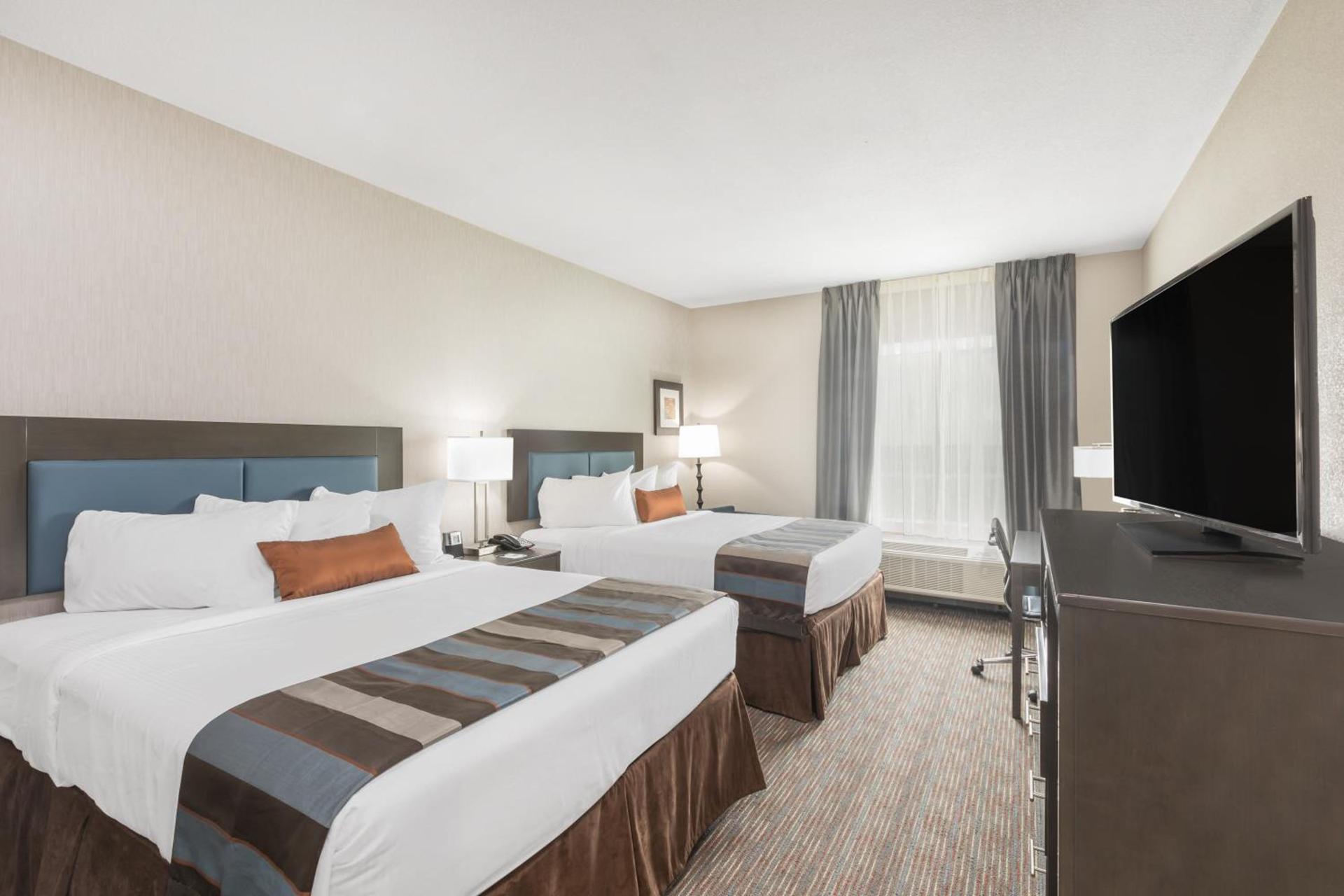 Wingate by Wyndham Lubbock photo 23
